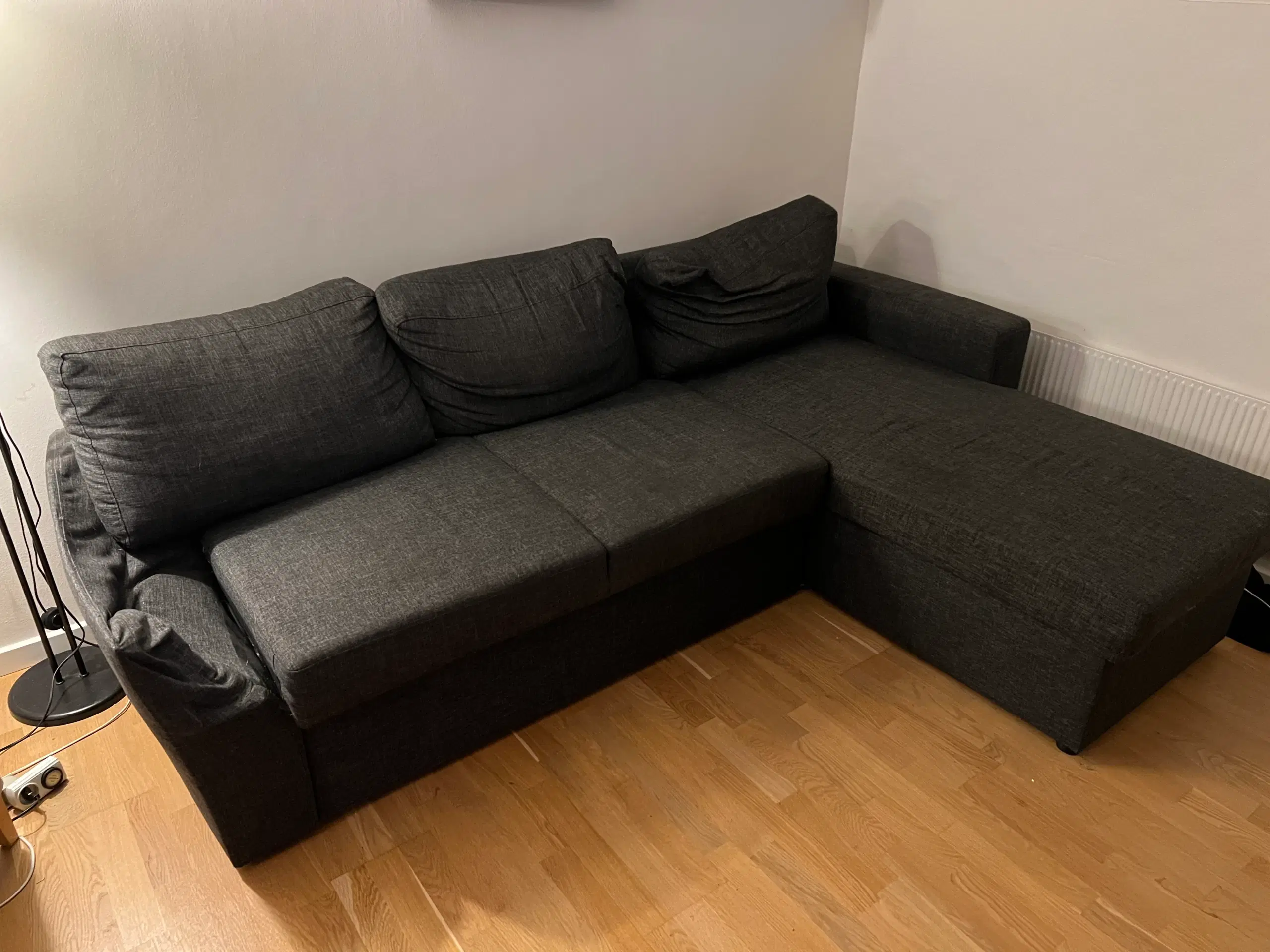 Sofa/sovesofa med opbevaringsrum