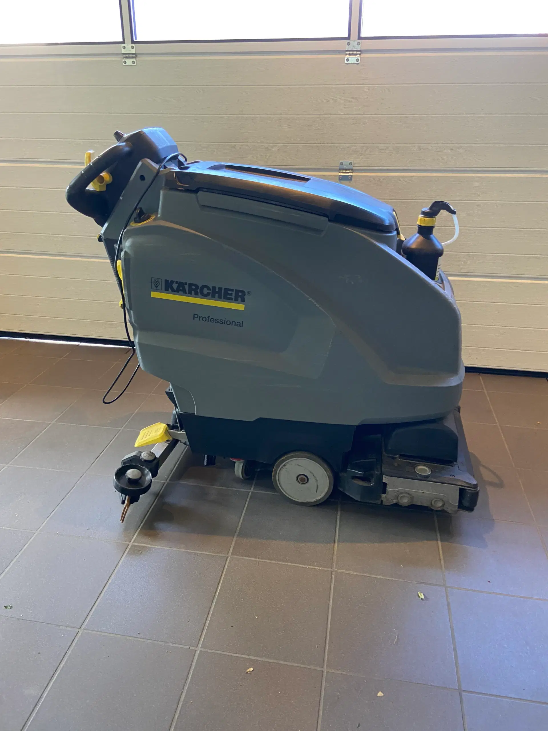 Karcher Gulvvasker sælges