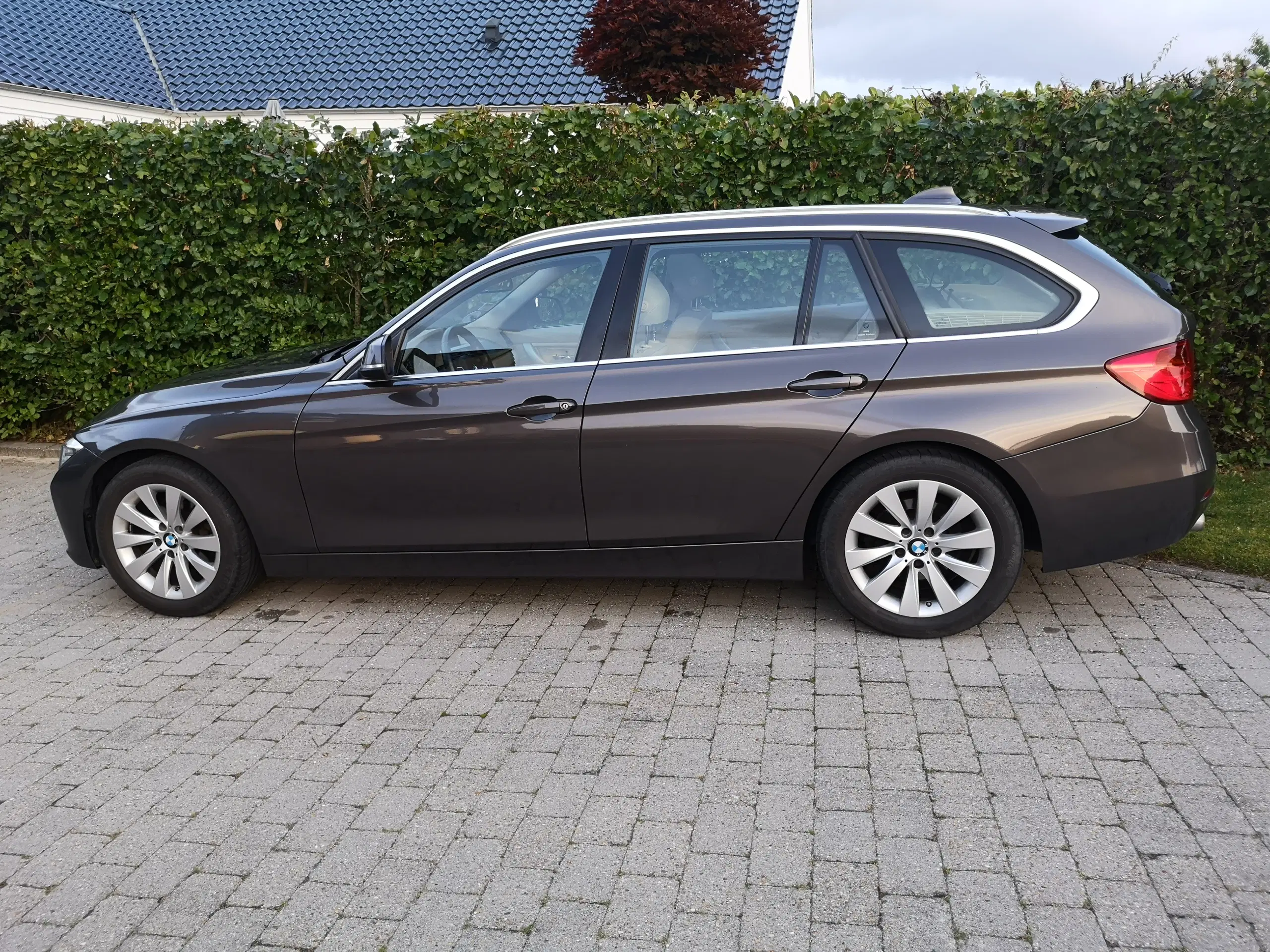 BMW 320d F31 Modern-line