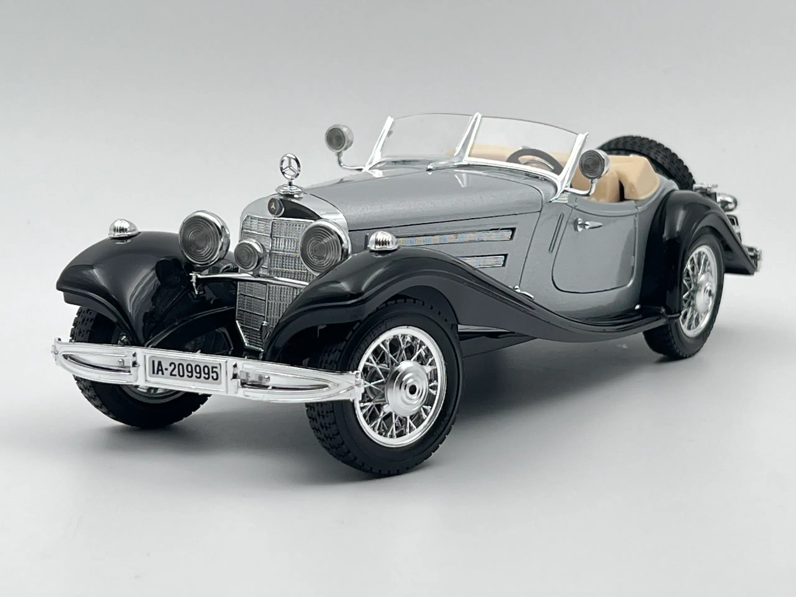 1936 Mercedes-Benz 500K Roadster 1:18 (1:20)