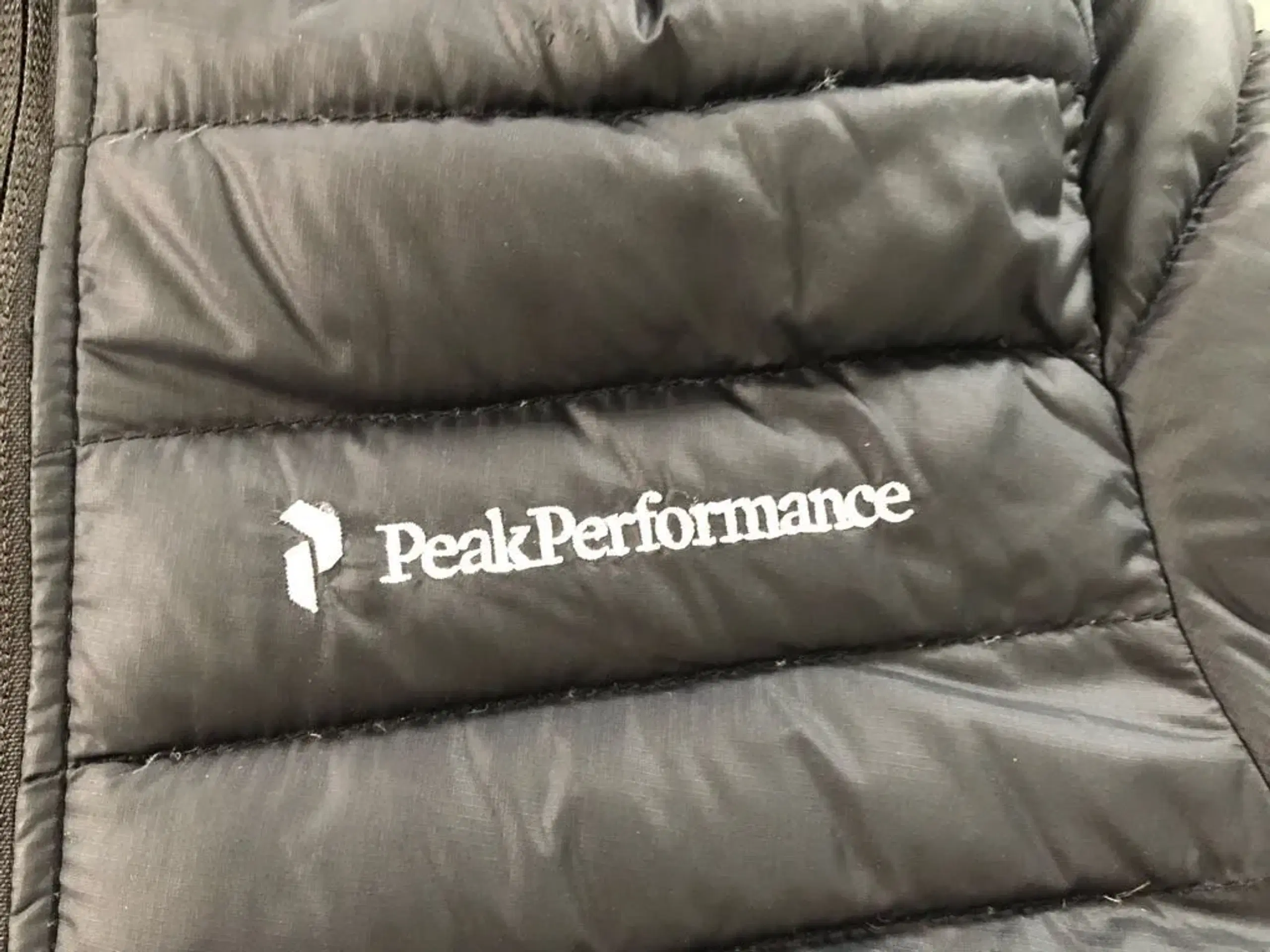 Peak Performance dunjakke