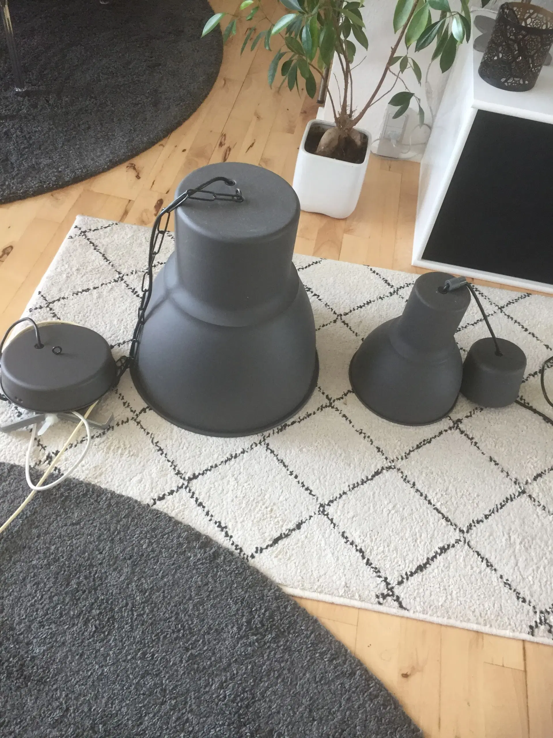 2 Flotte Lamper 40 cm & 26 cm kan købes enkeltvis