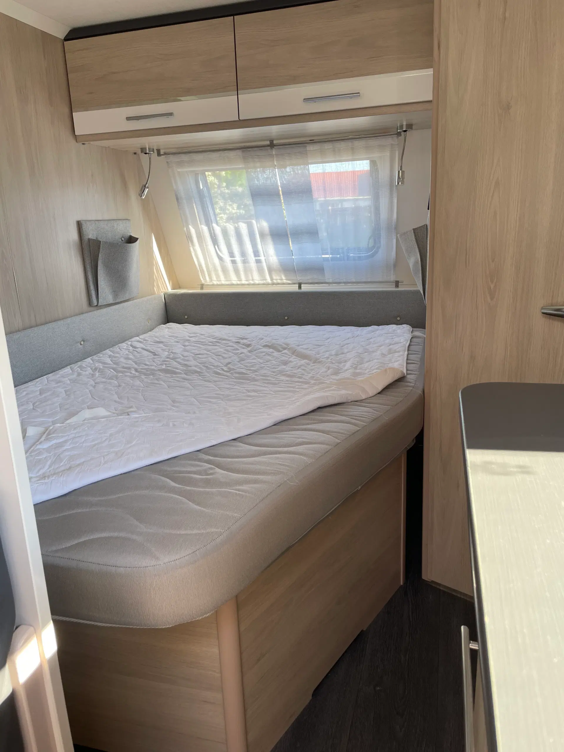 Flot Caravelair 420 Antares Dk edition 2019/2020