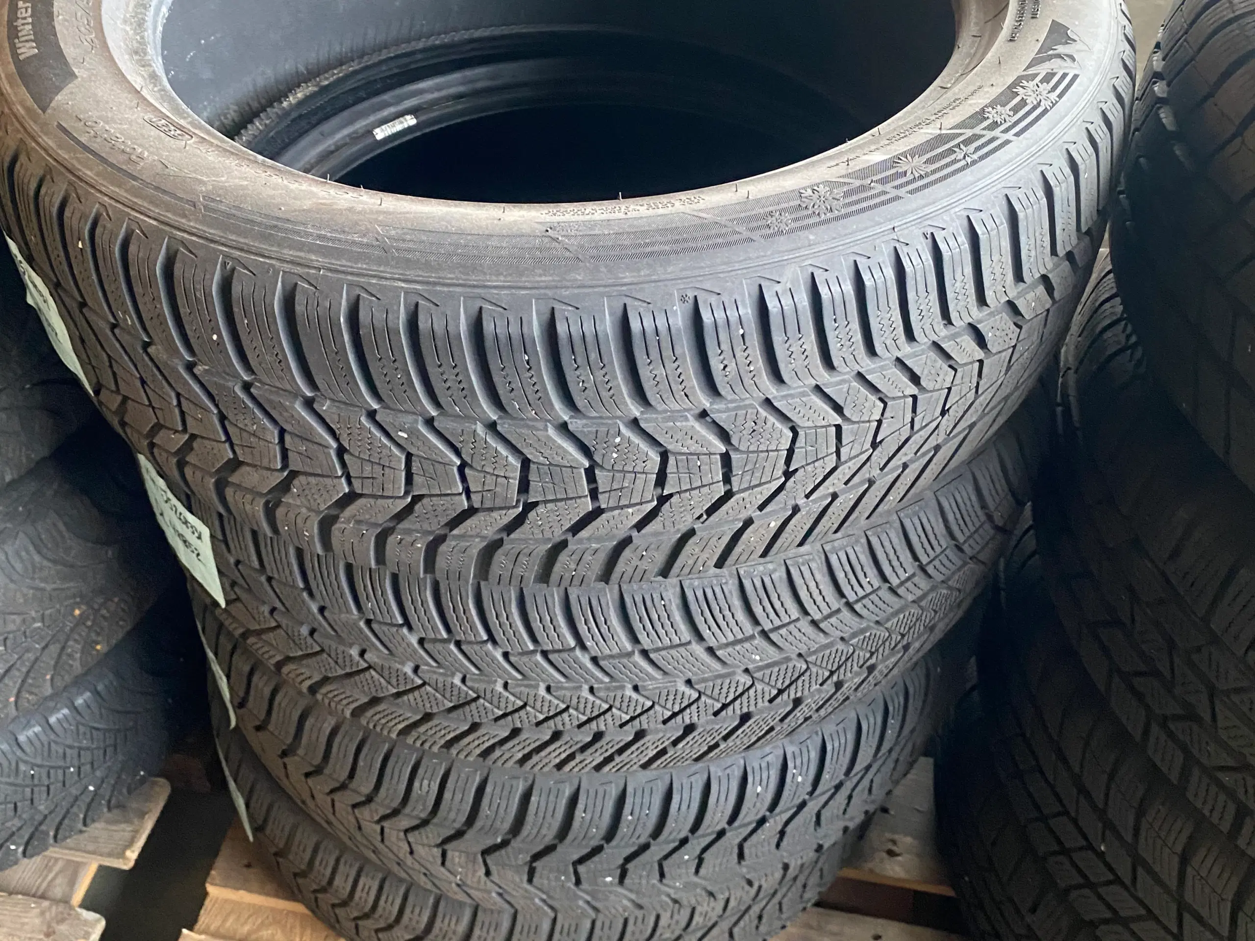 Hankook vinterdæk 205/55 R19