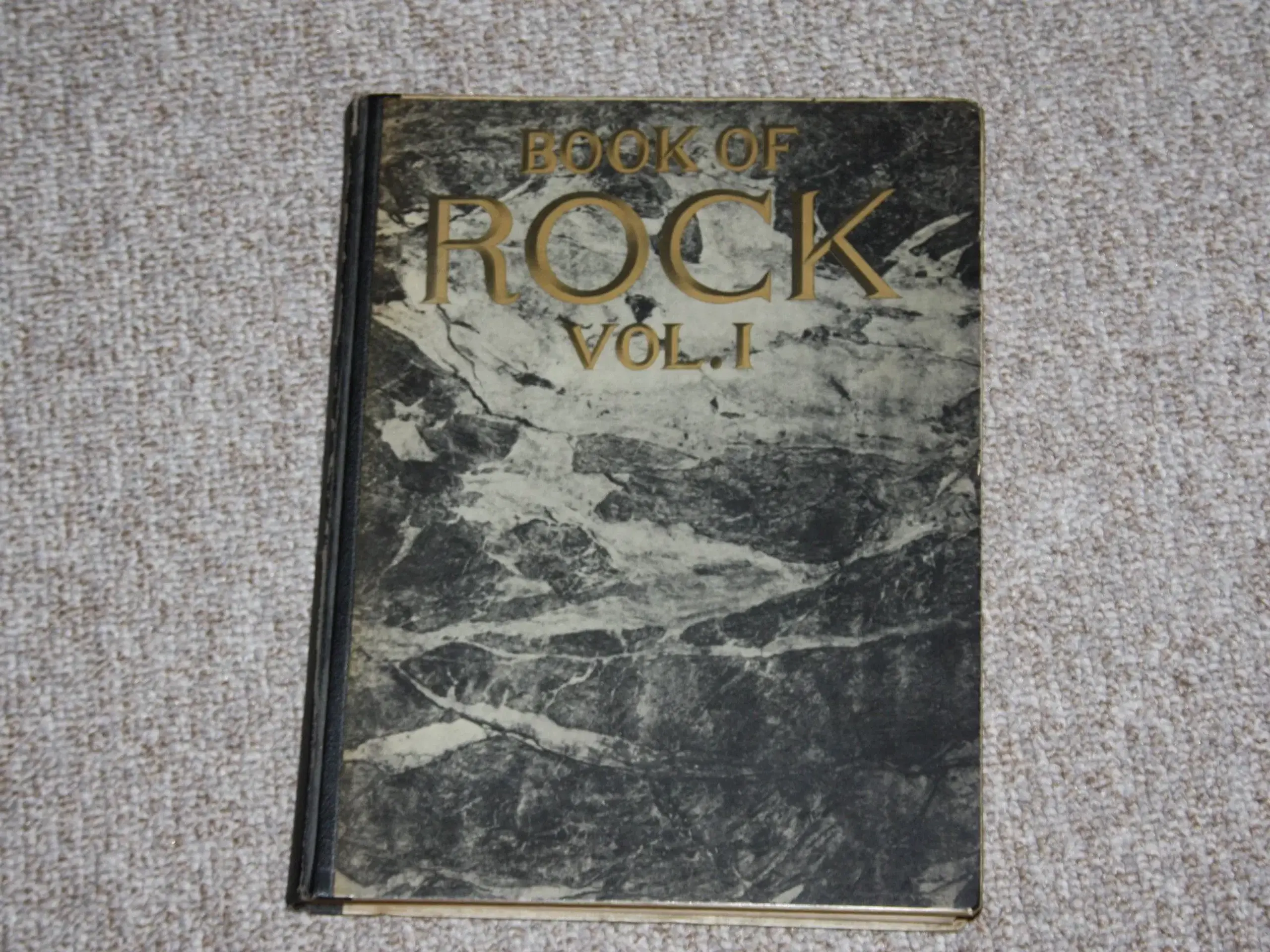 Noder Book of Rock vol 1