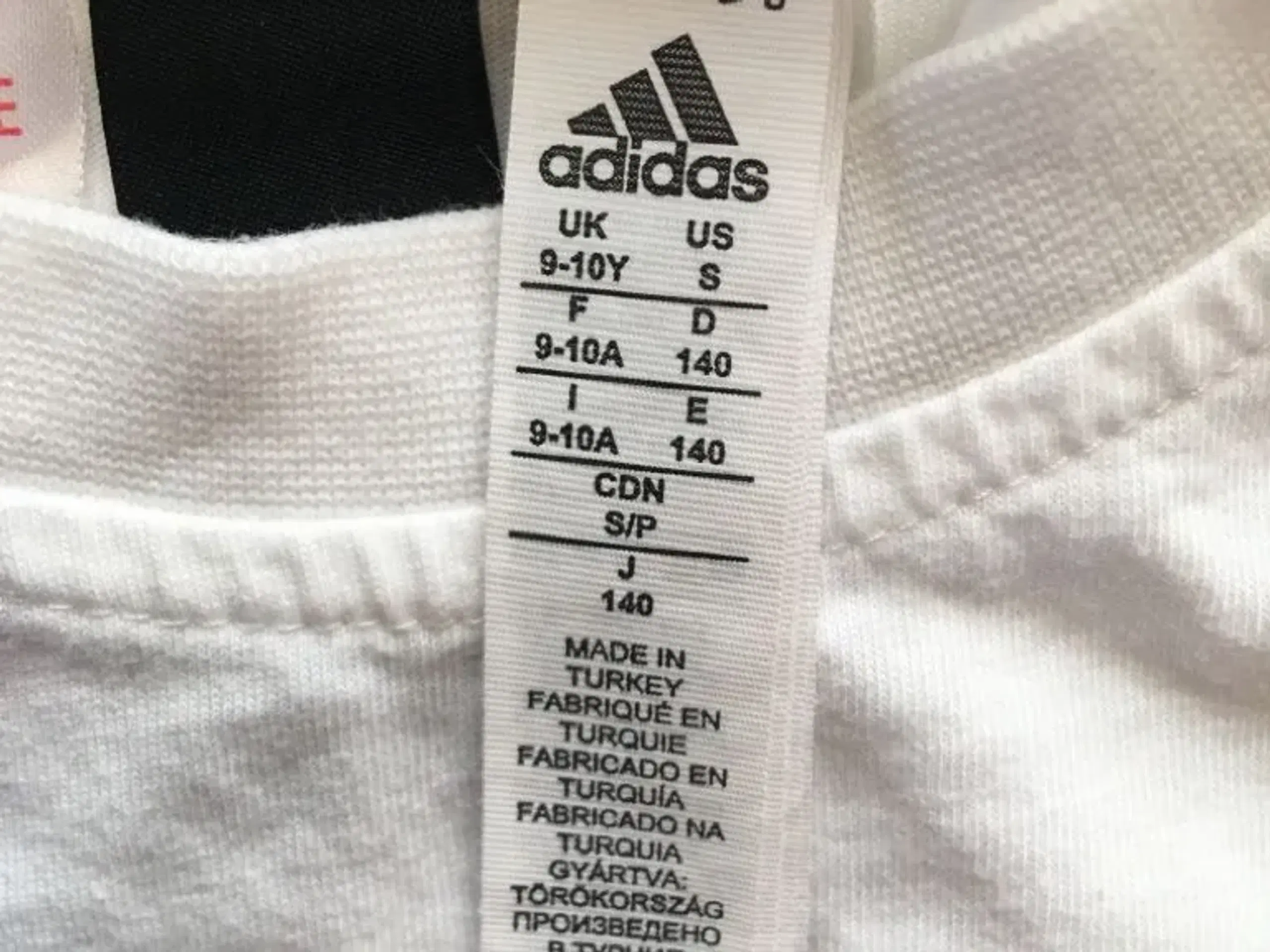 Adidas t-shirt