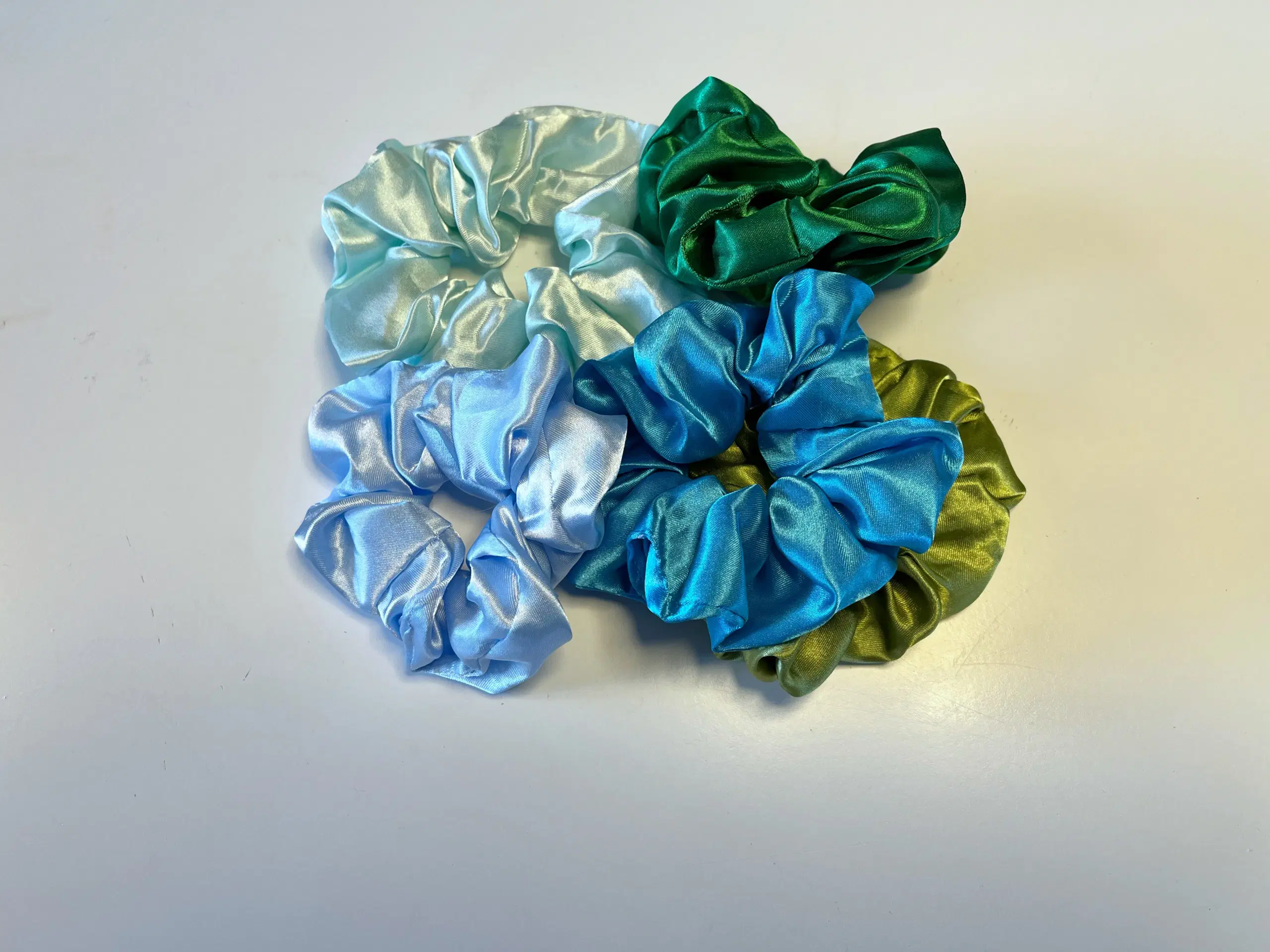 5 stk scrunchies / hårelastikker