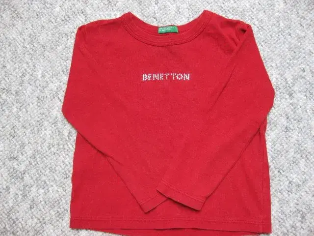 Str 90 rød Benetton bluse