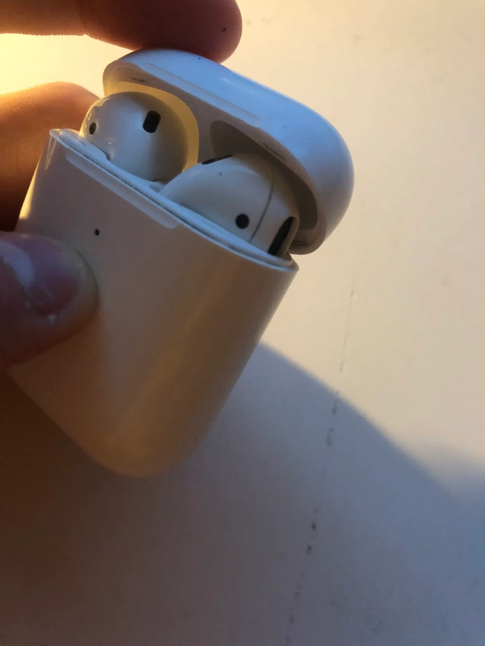 AirPods gen 2