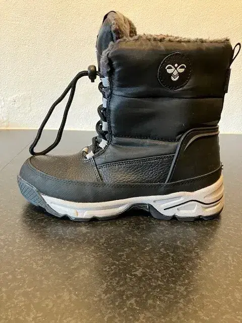 Hummel Snow Boot str 35 og 36