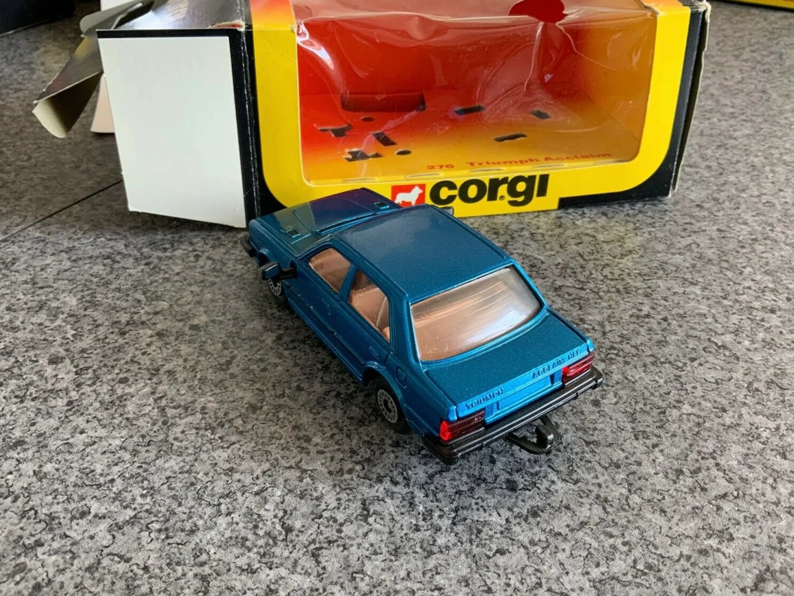 Corgi Toys No 276 Triumph Accalaim