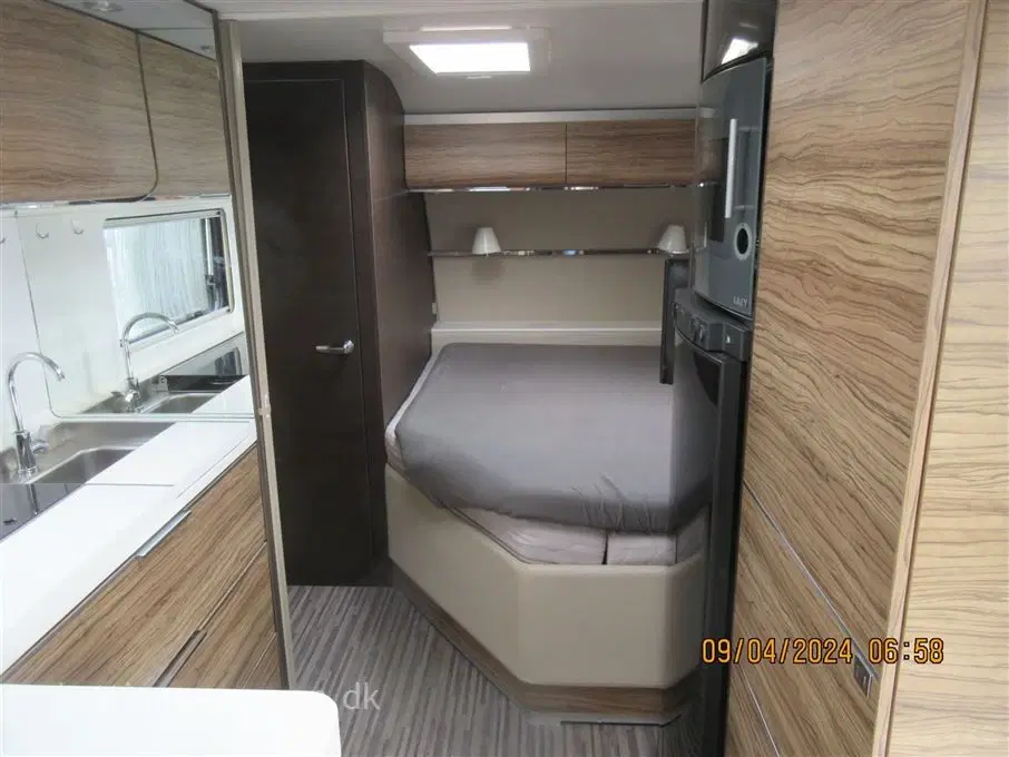 2013 - Adria Astella 563 PU Glam Edition   Super flot egoistvogn Fyldt med gode detaljer