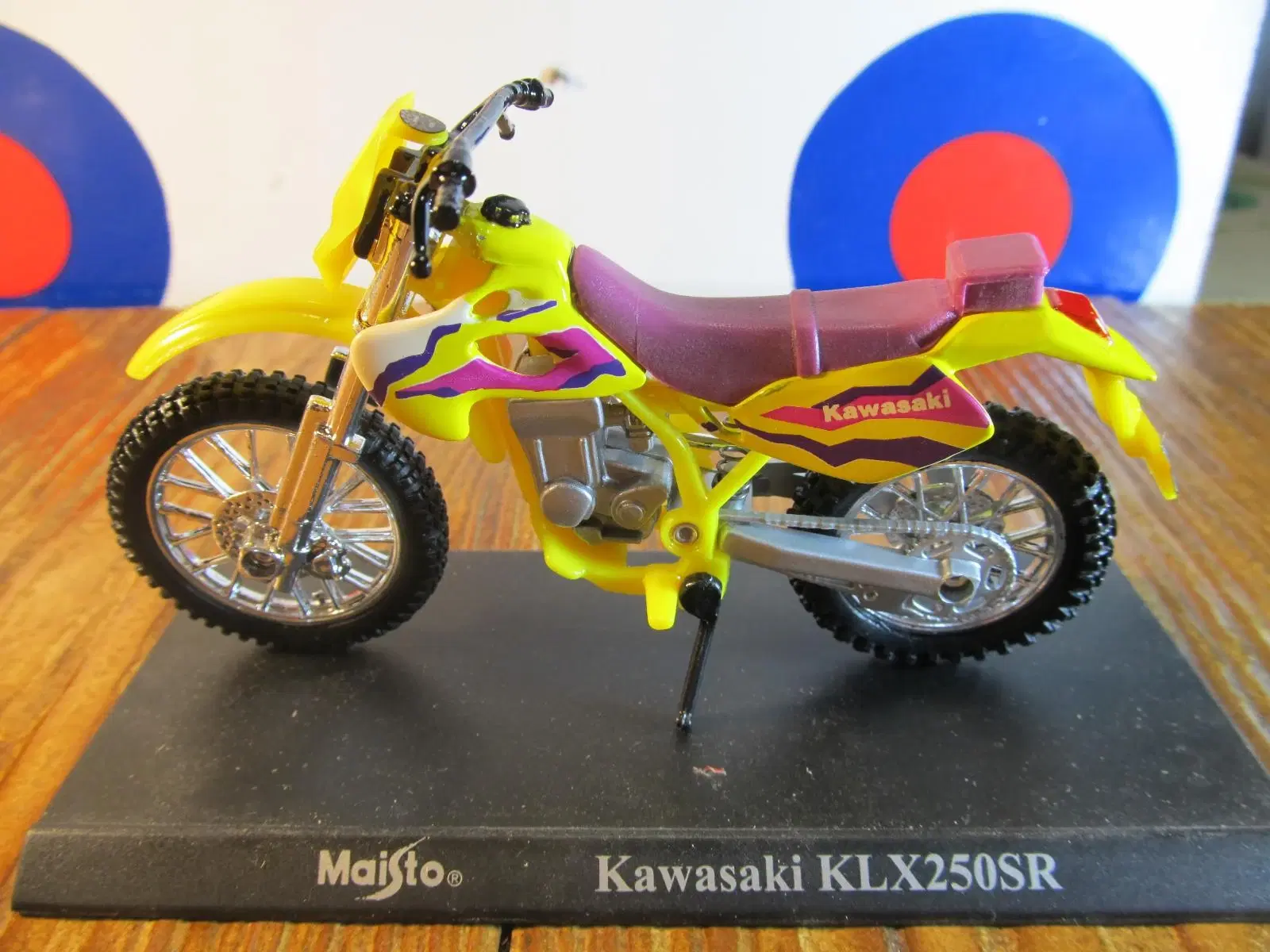 Modelmotorcykel skala 1:18