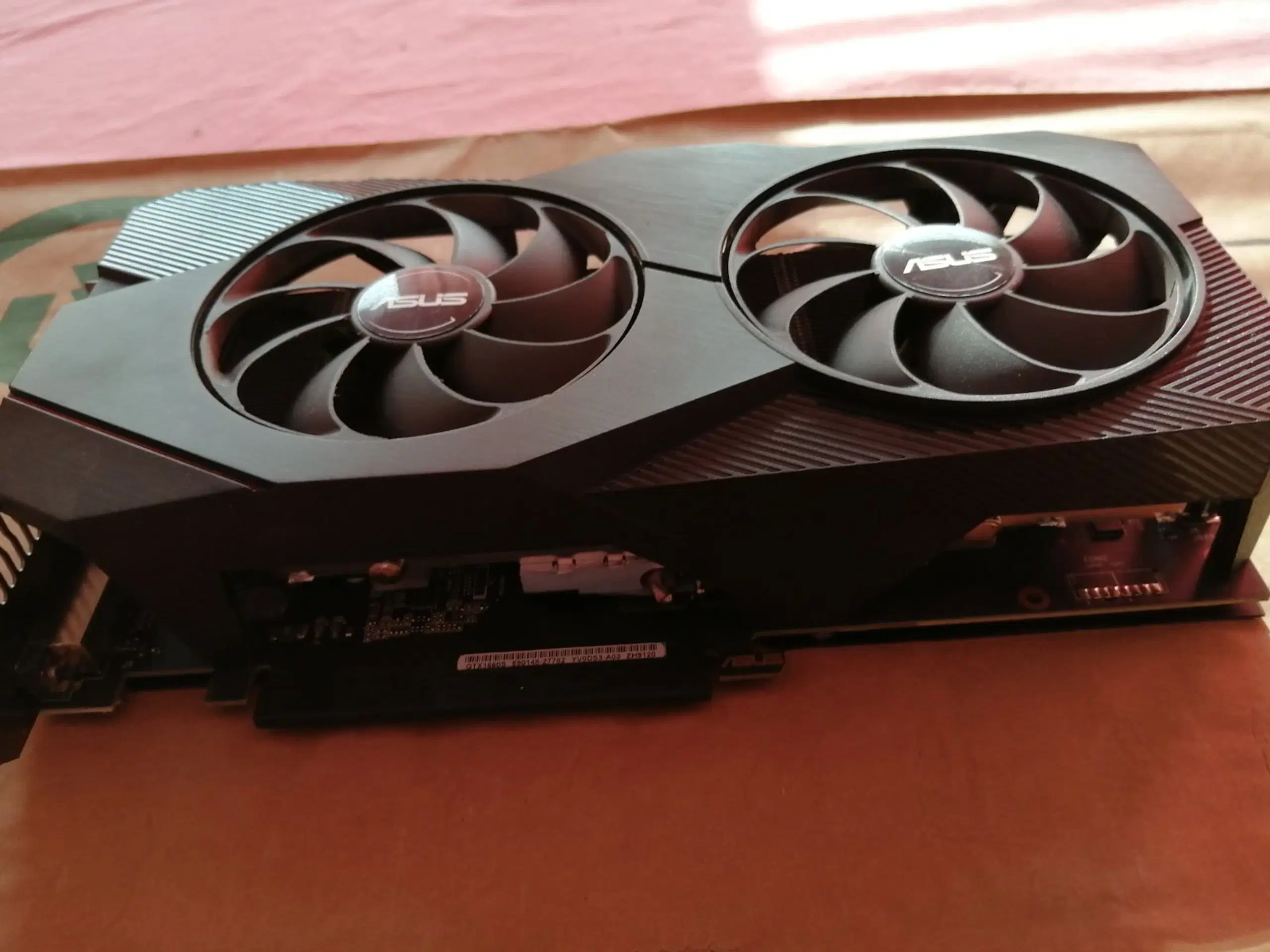 Asus GeForce GTX 1660 Super Dual Evo grafikkort