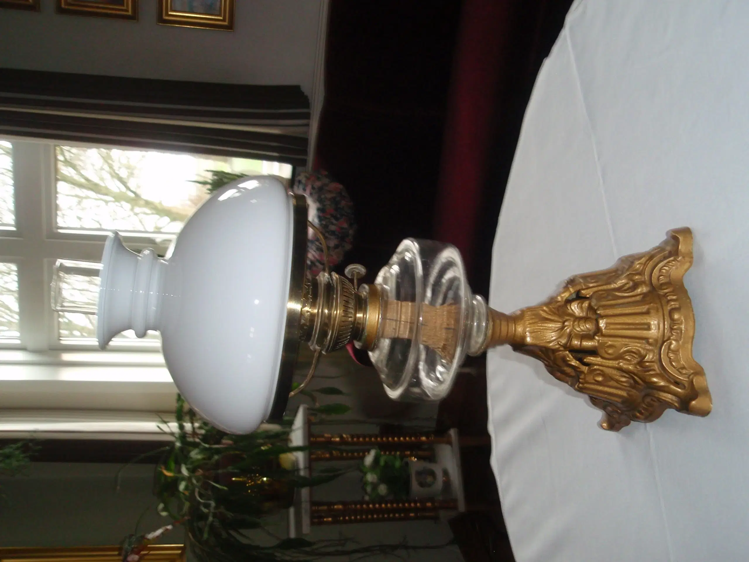 Bord petroleums lampe