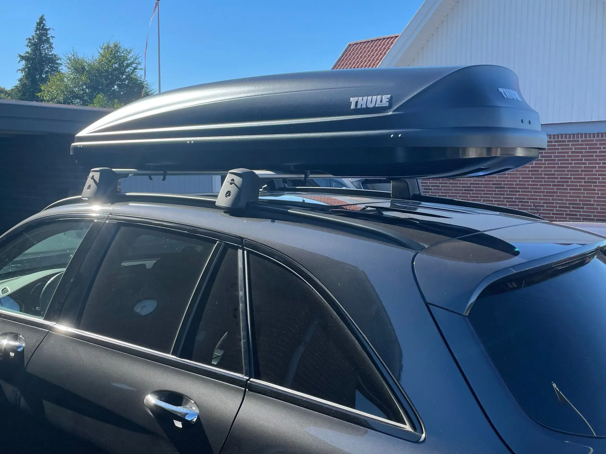 THULE Pacific 700 Tagboks UDLEJES