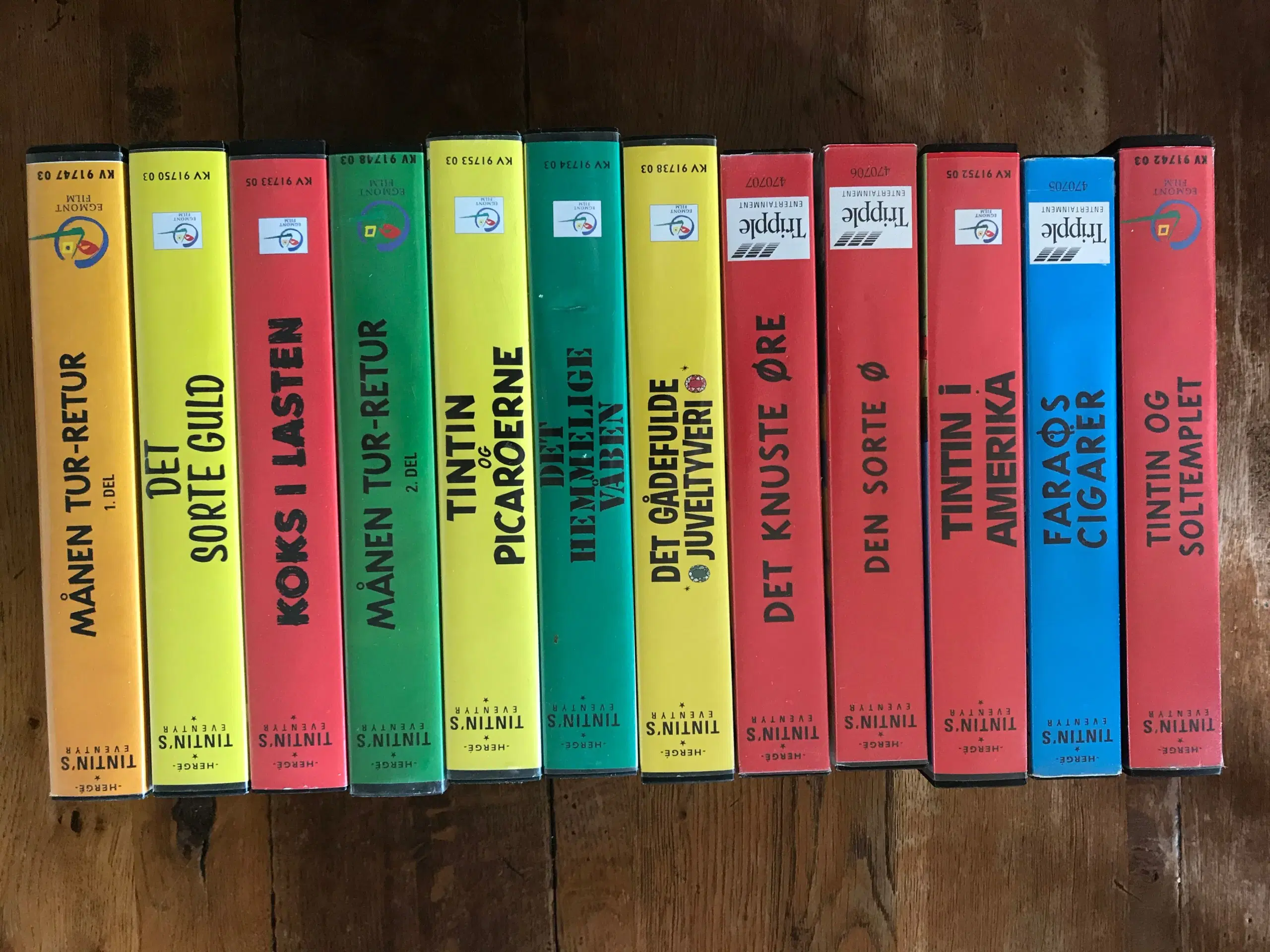 12 Tintin film / 9 Far til fire film på VHS