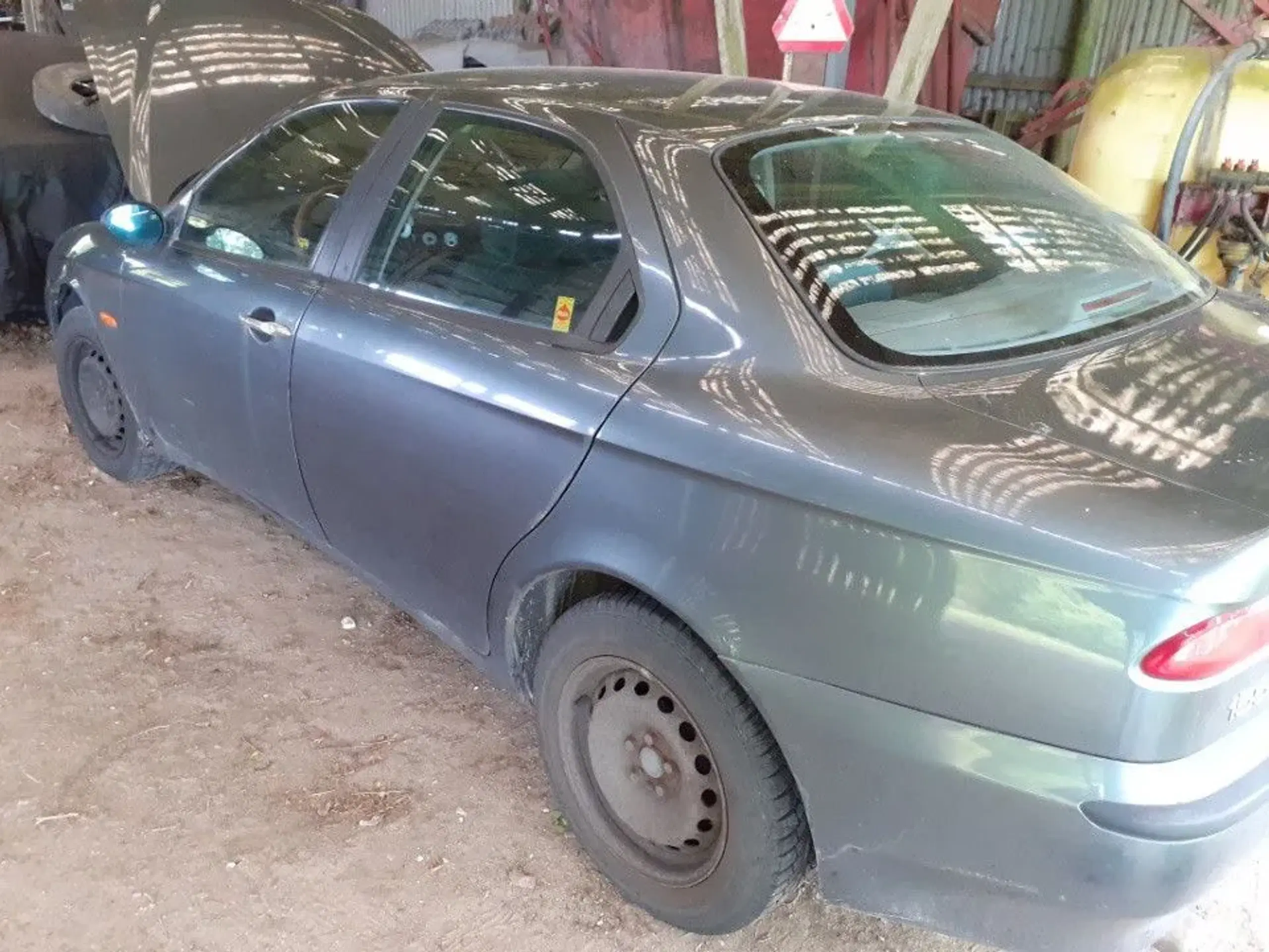 Alfa 156 dele