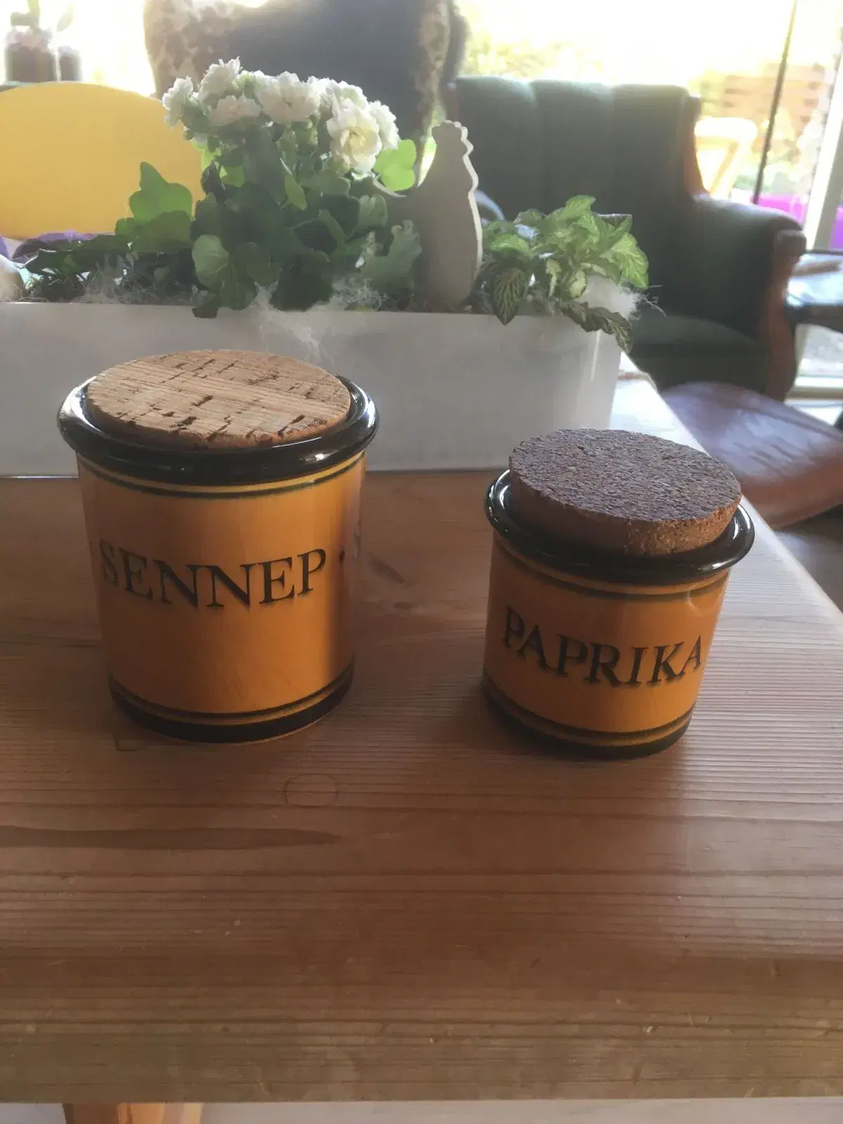 Knabstrup sennep og paprika krukker