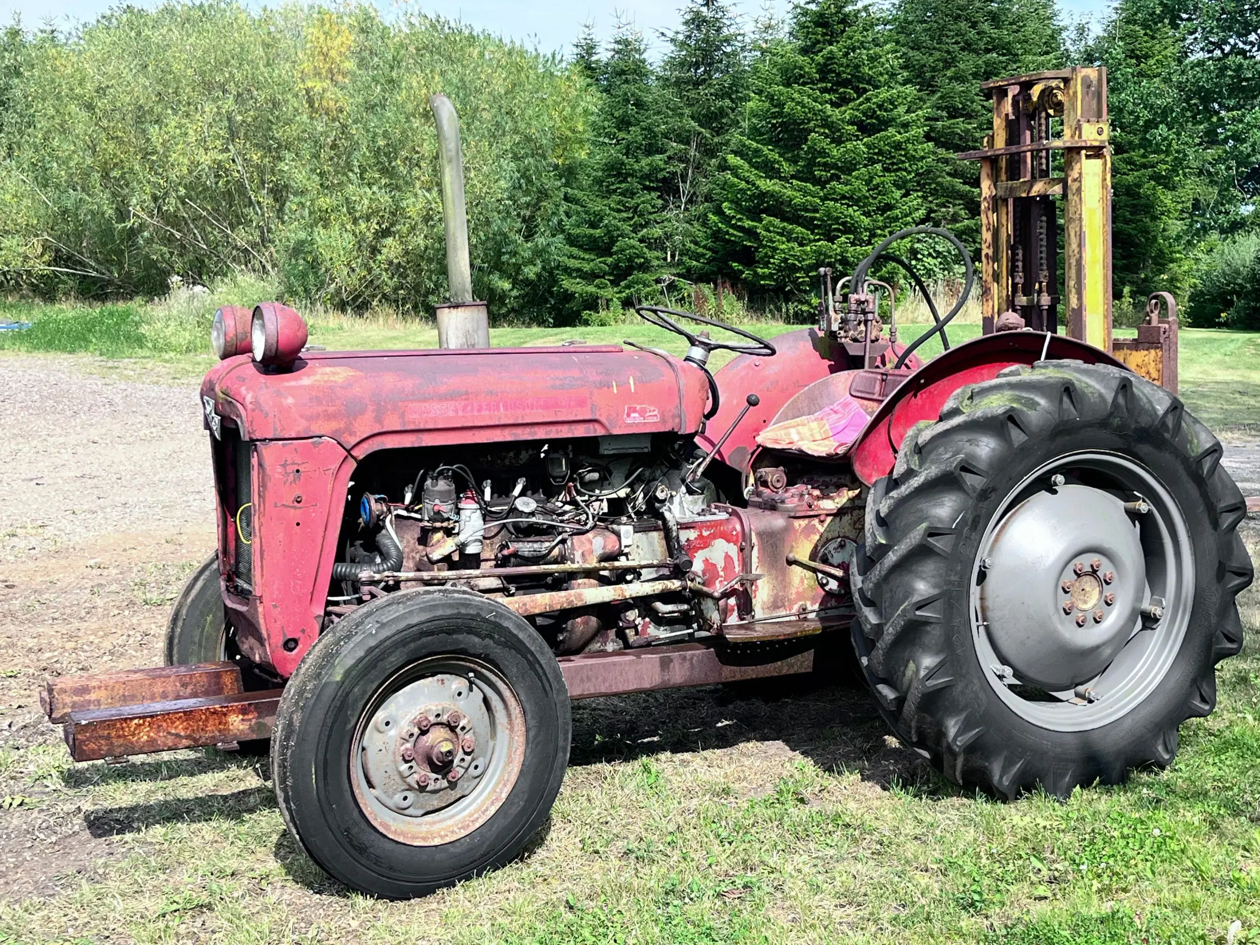 massey ferguson mf 35 Med byggelift