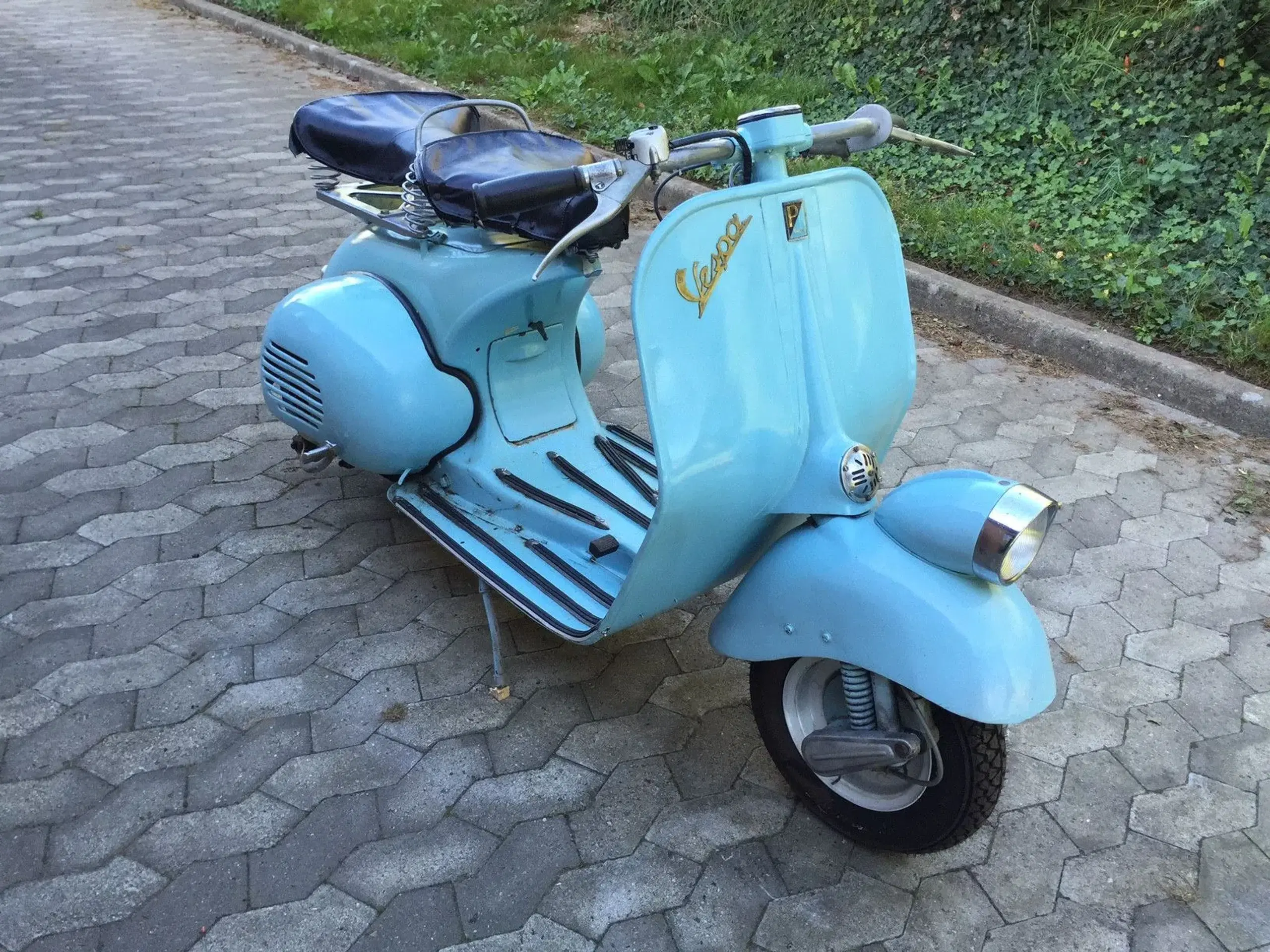 Vespa Faro Basso Struzzo