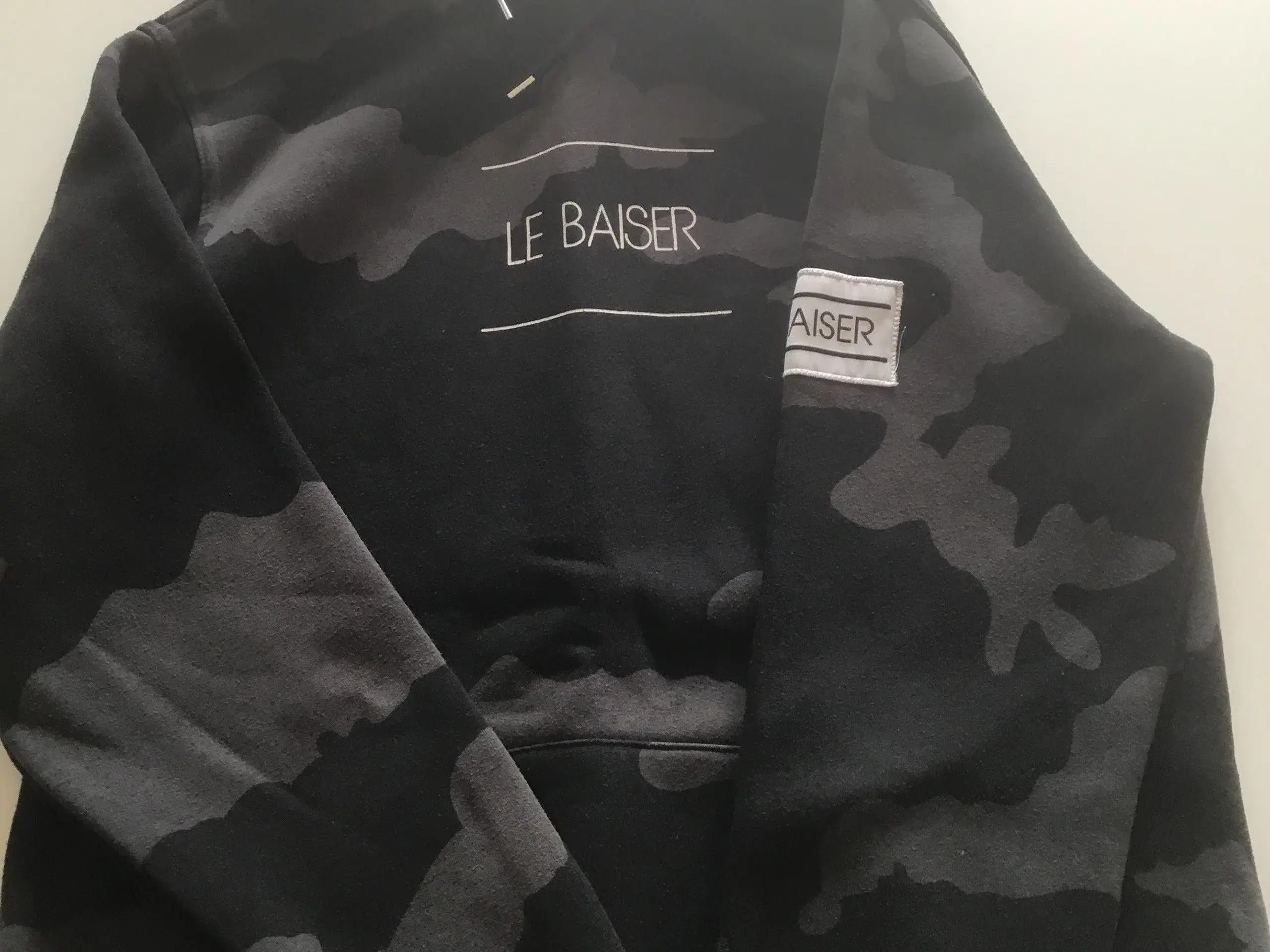 Le Baiser hoodie str S