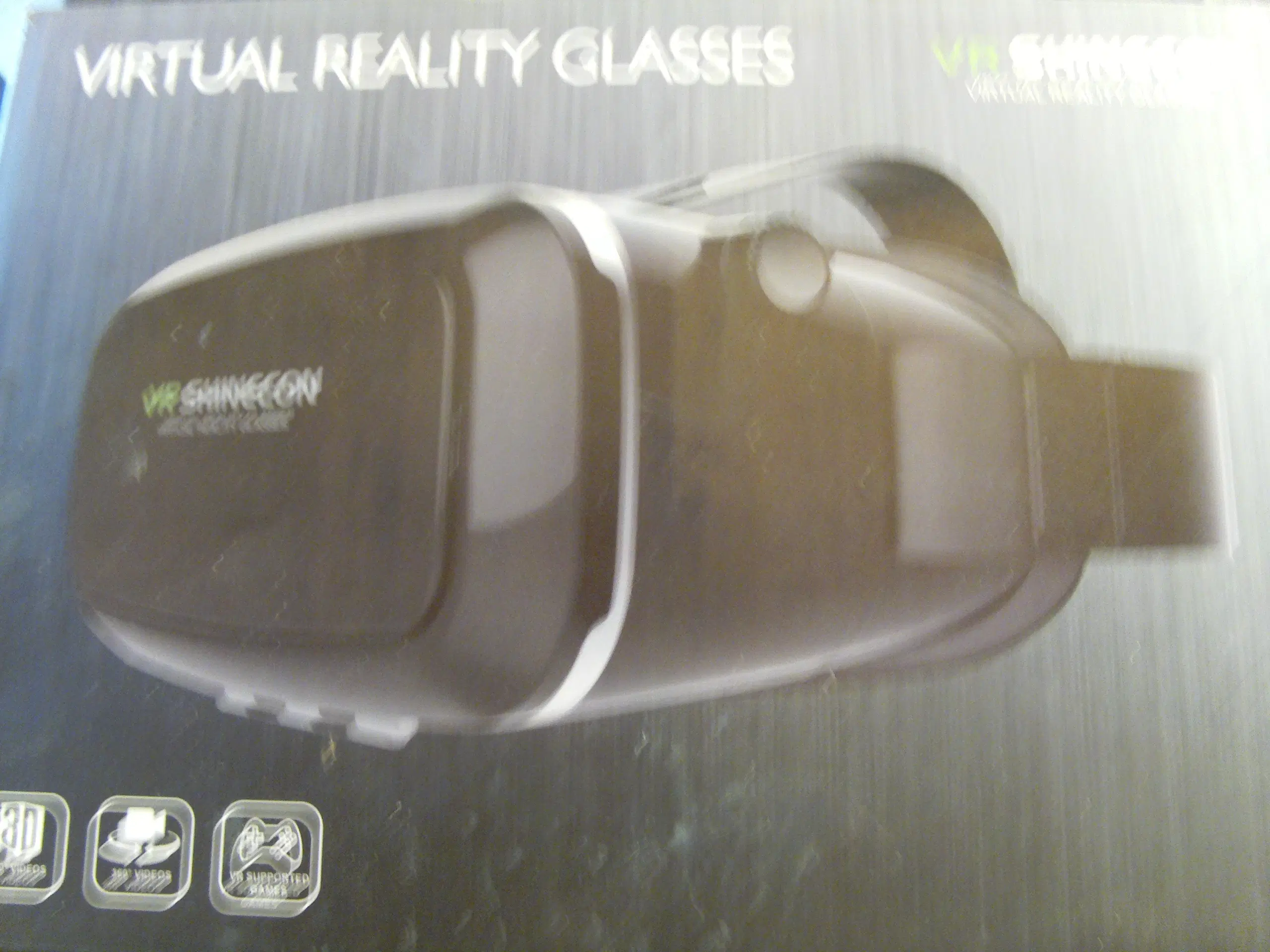 virtual reality glasses