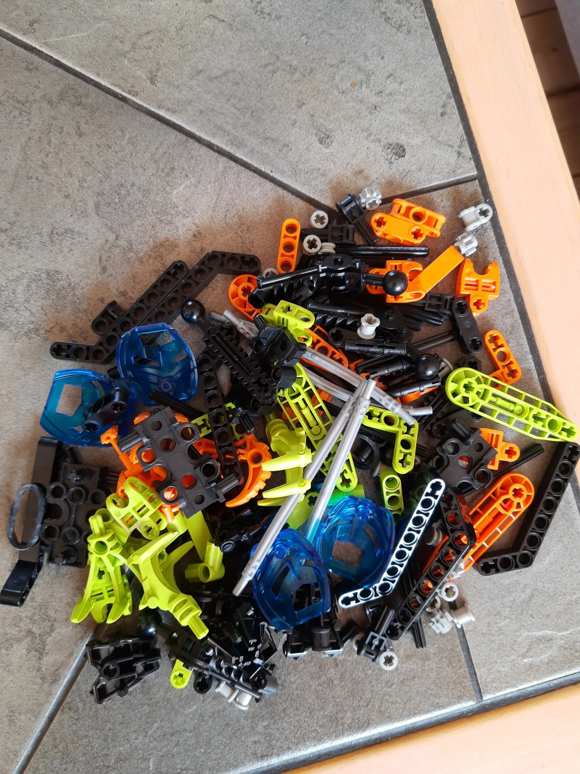 Lego bionicle