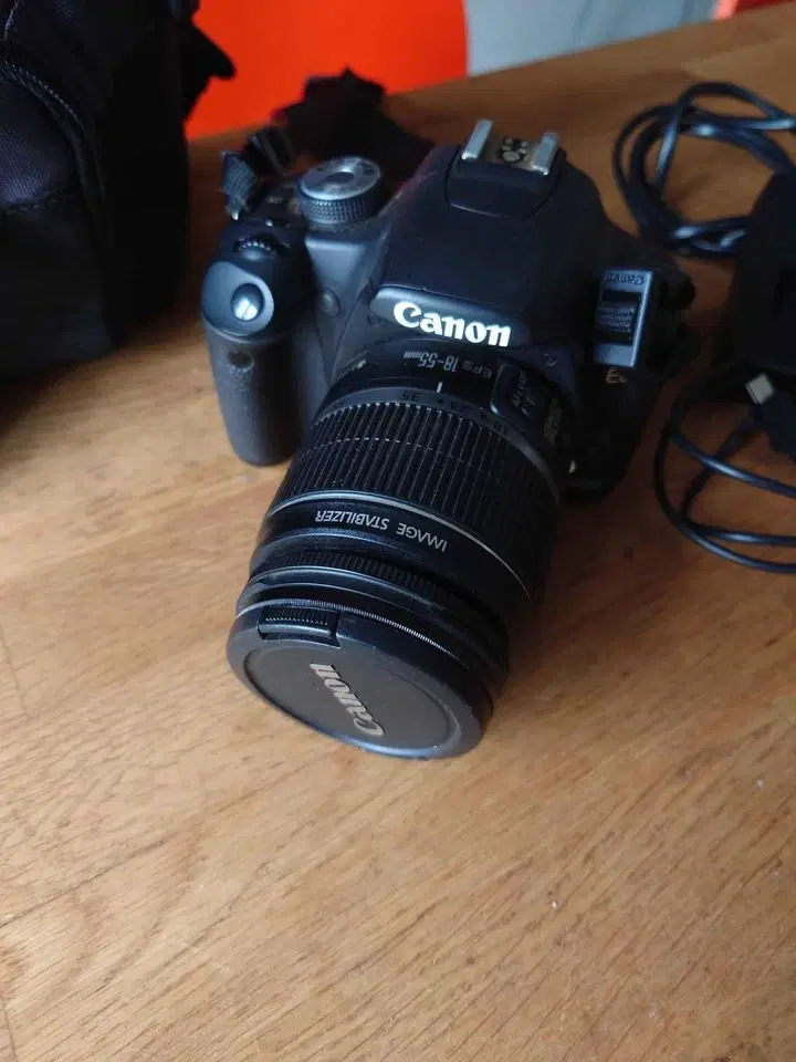 Canon 500D 151 mp 8 gb ram 18-55mm objektiv