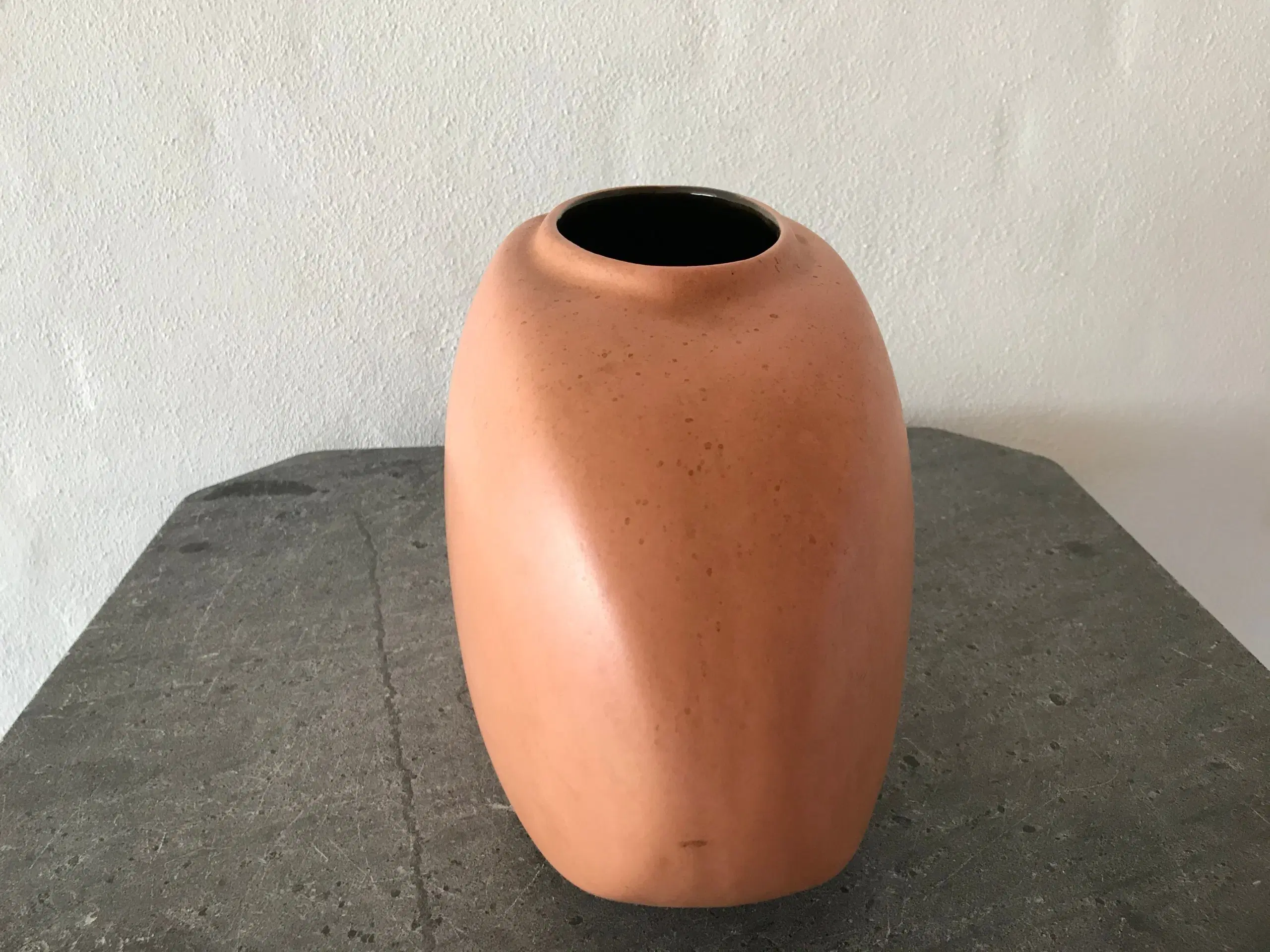 WG retro vase (609-21)