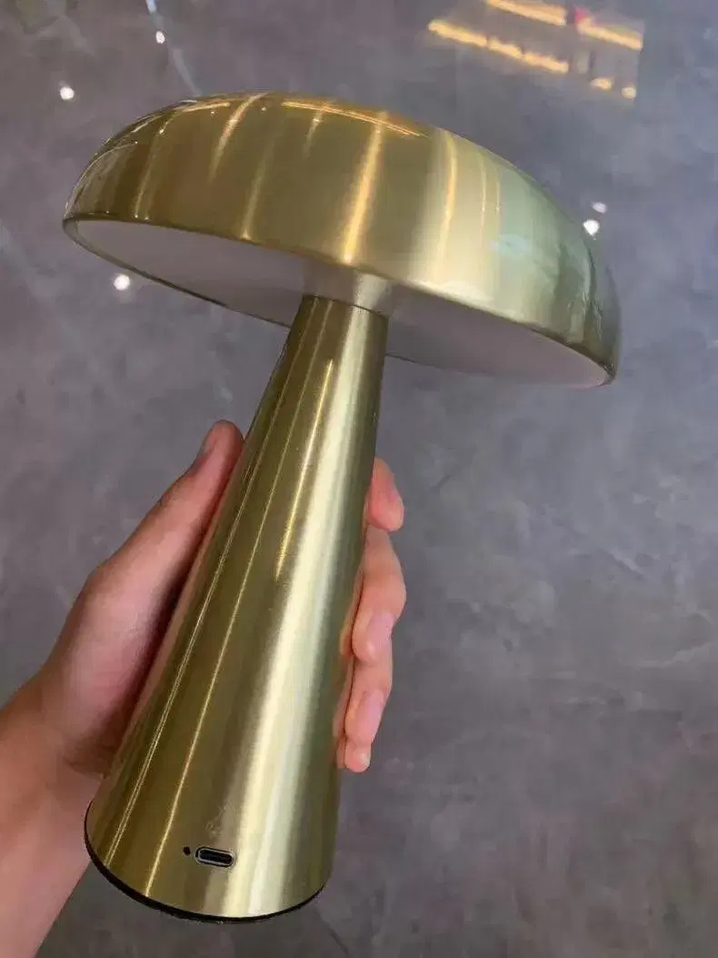 Super hyggelig genopladelig bordlampe