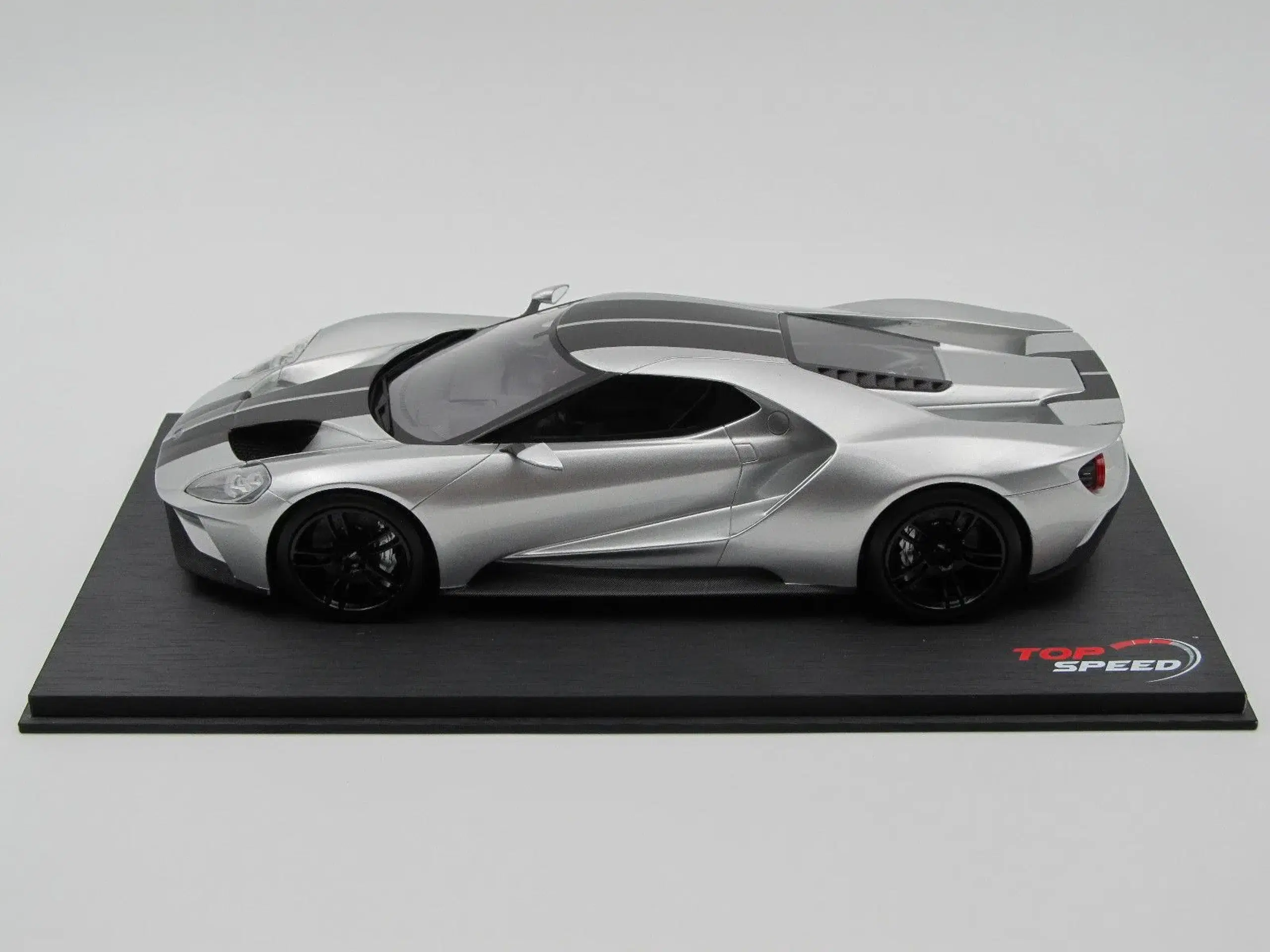 2015 Ford GT Chicago Auto Show - 1:18