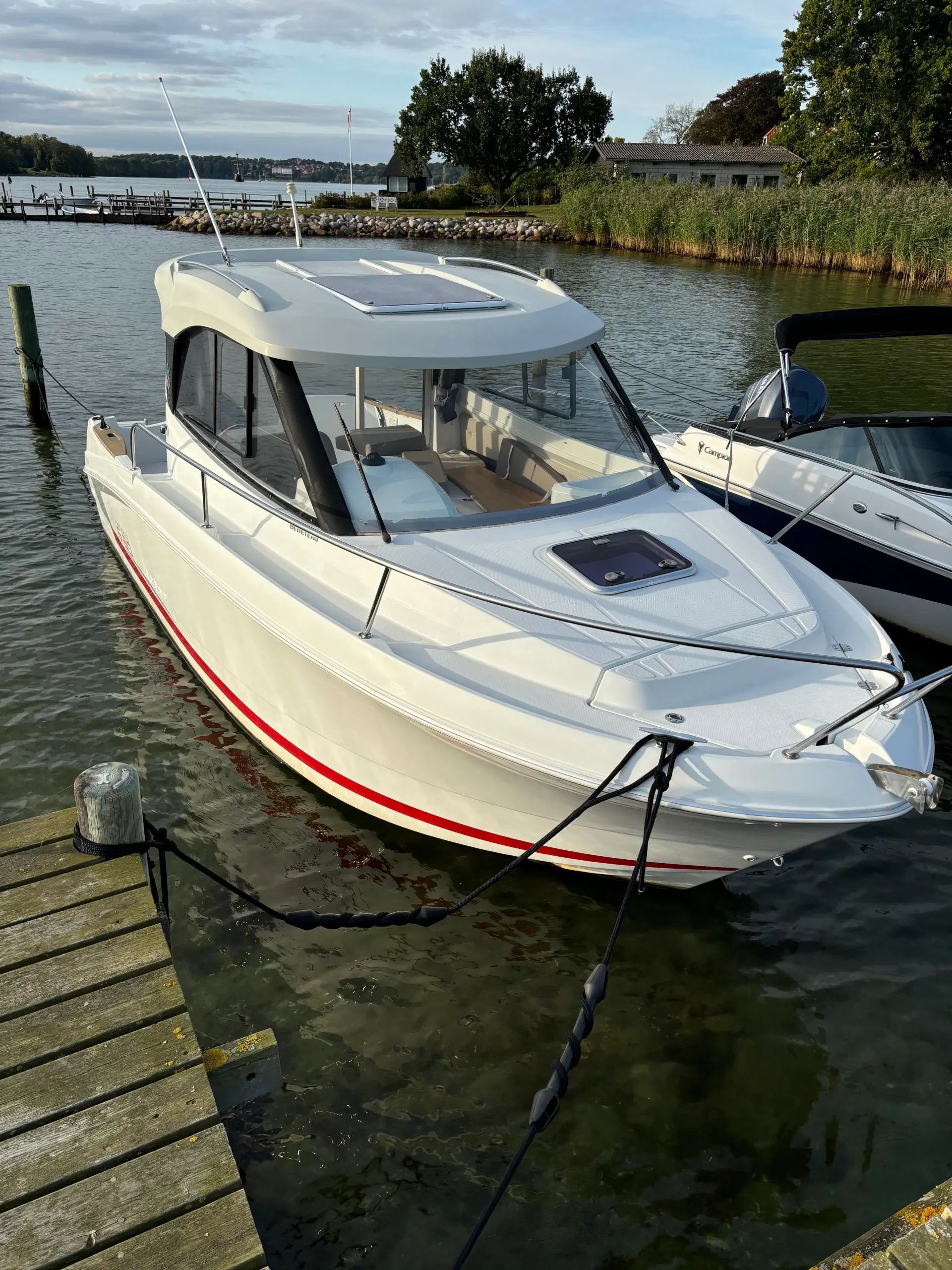 Beneteau Antares 680