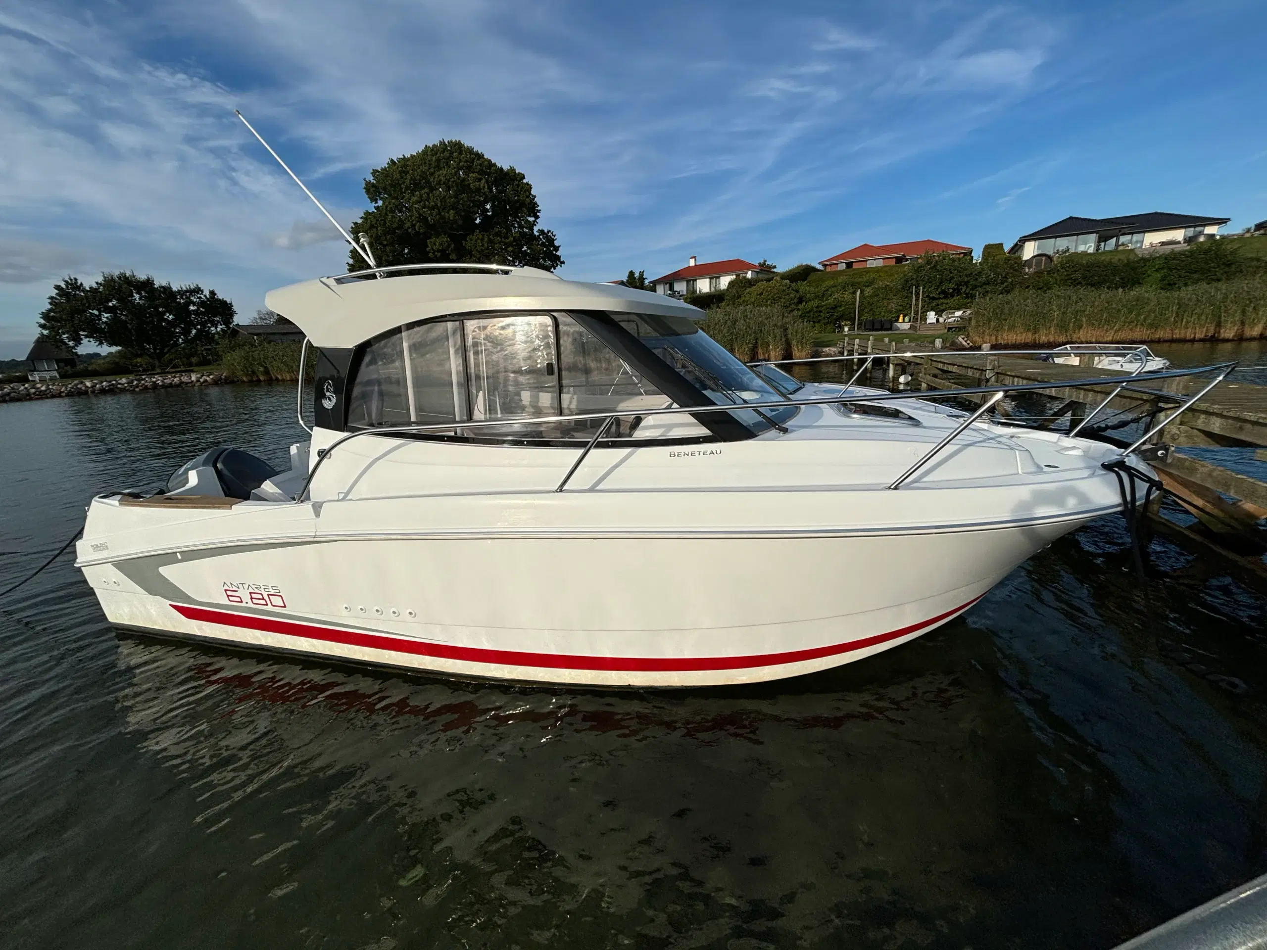 Beneteau Antares 680