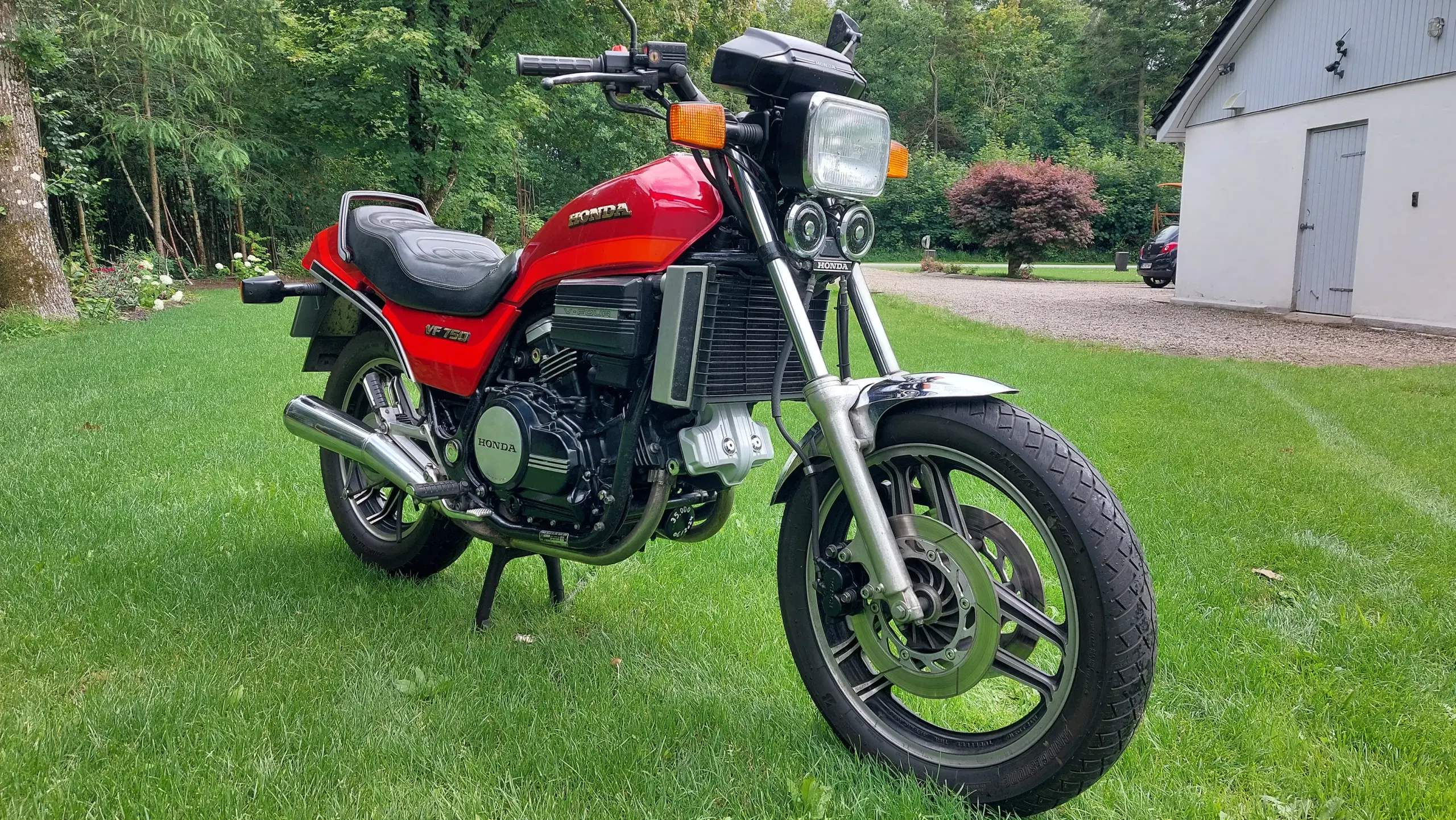 Honda VF750S