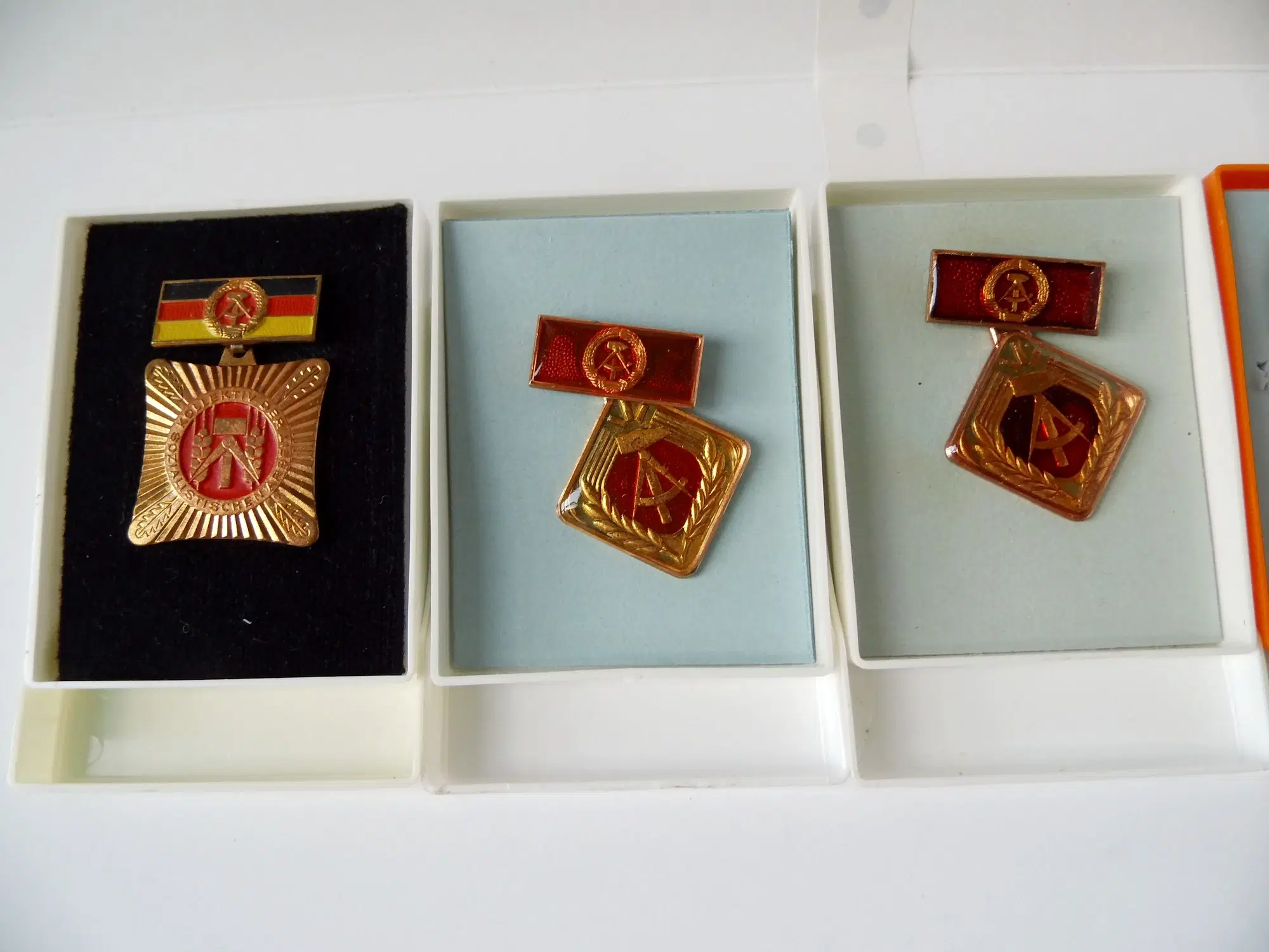 DDR NVA medaljer - samlet 10000 kr