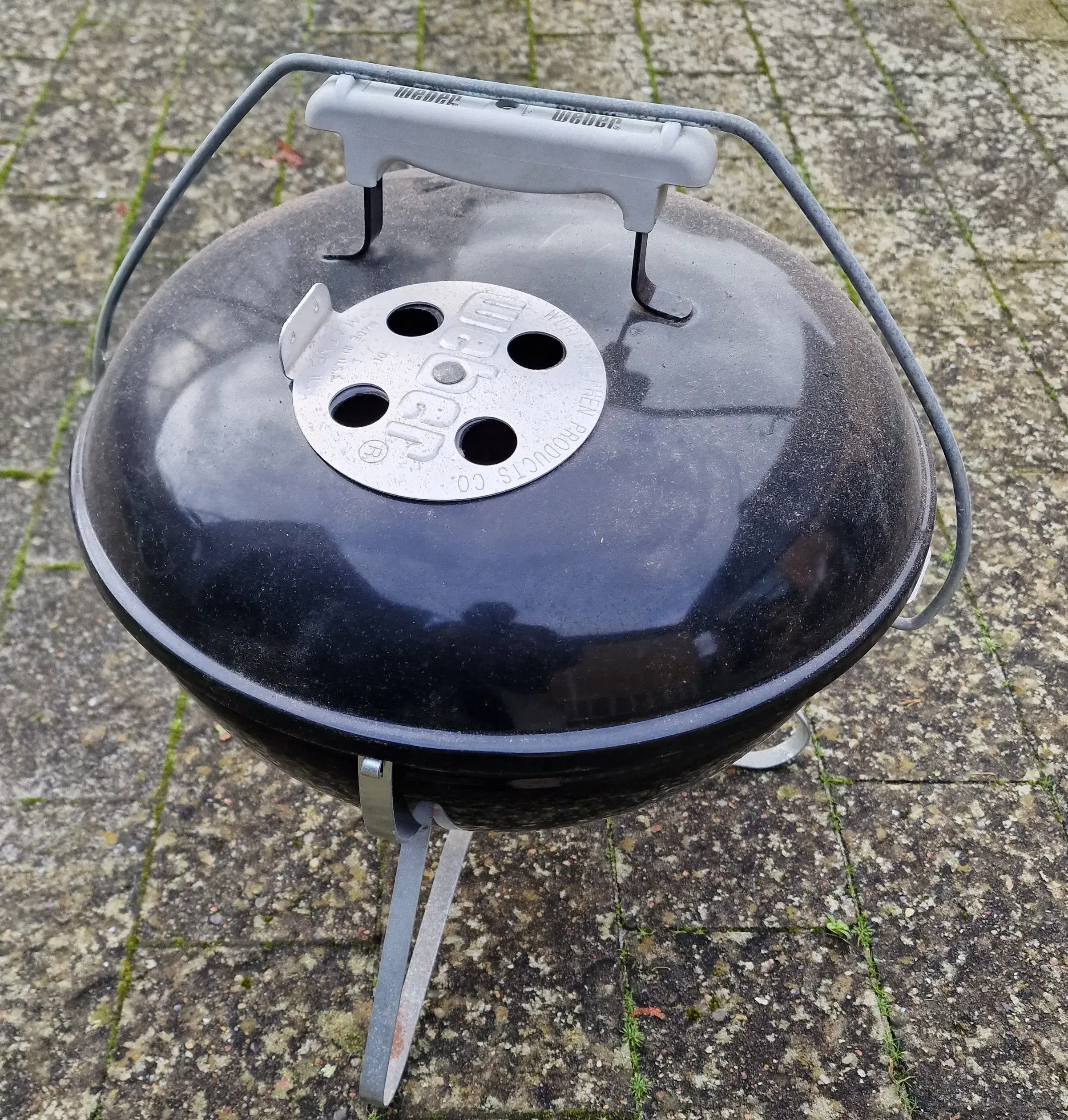 Weber Smokey Grill inkl grillstarter og kul