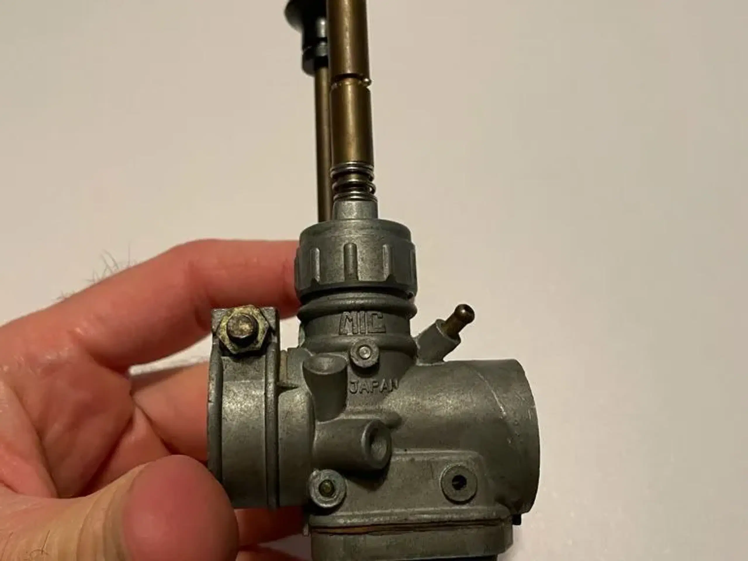 Original 16mm Mikuni Karburator