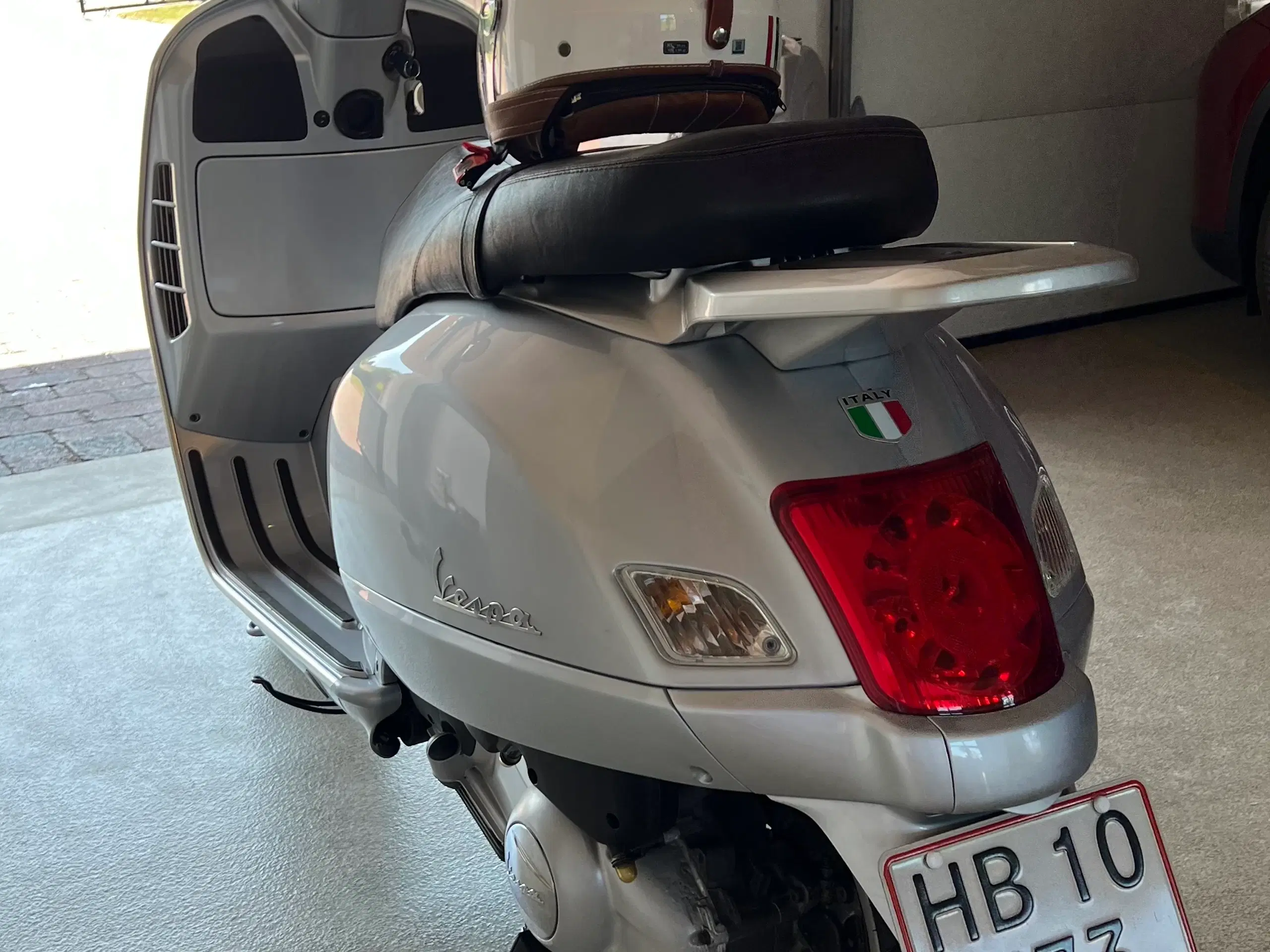 Vespa 200GT