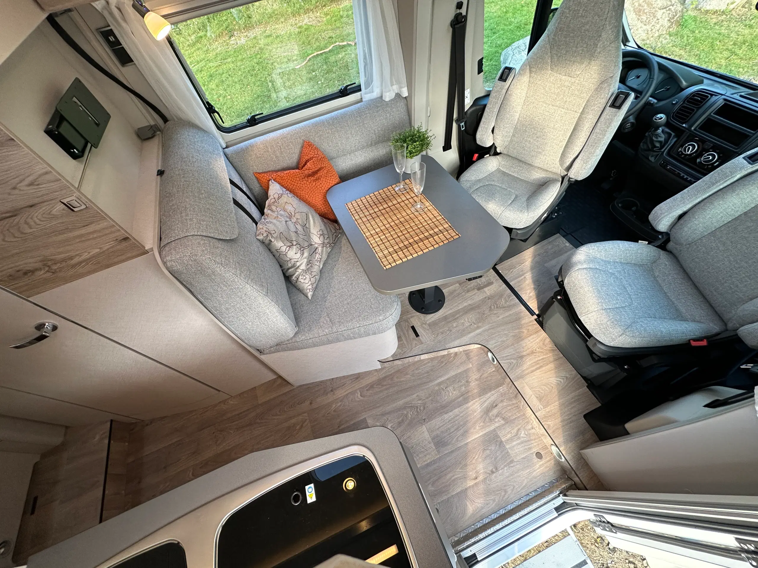 VOGN 8 | Autocamper udlejes | HYMER- EXSIS T580