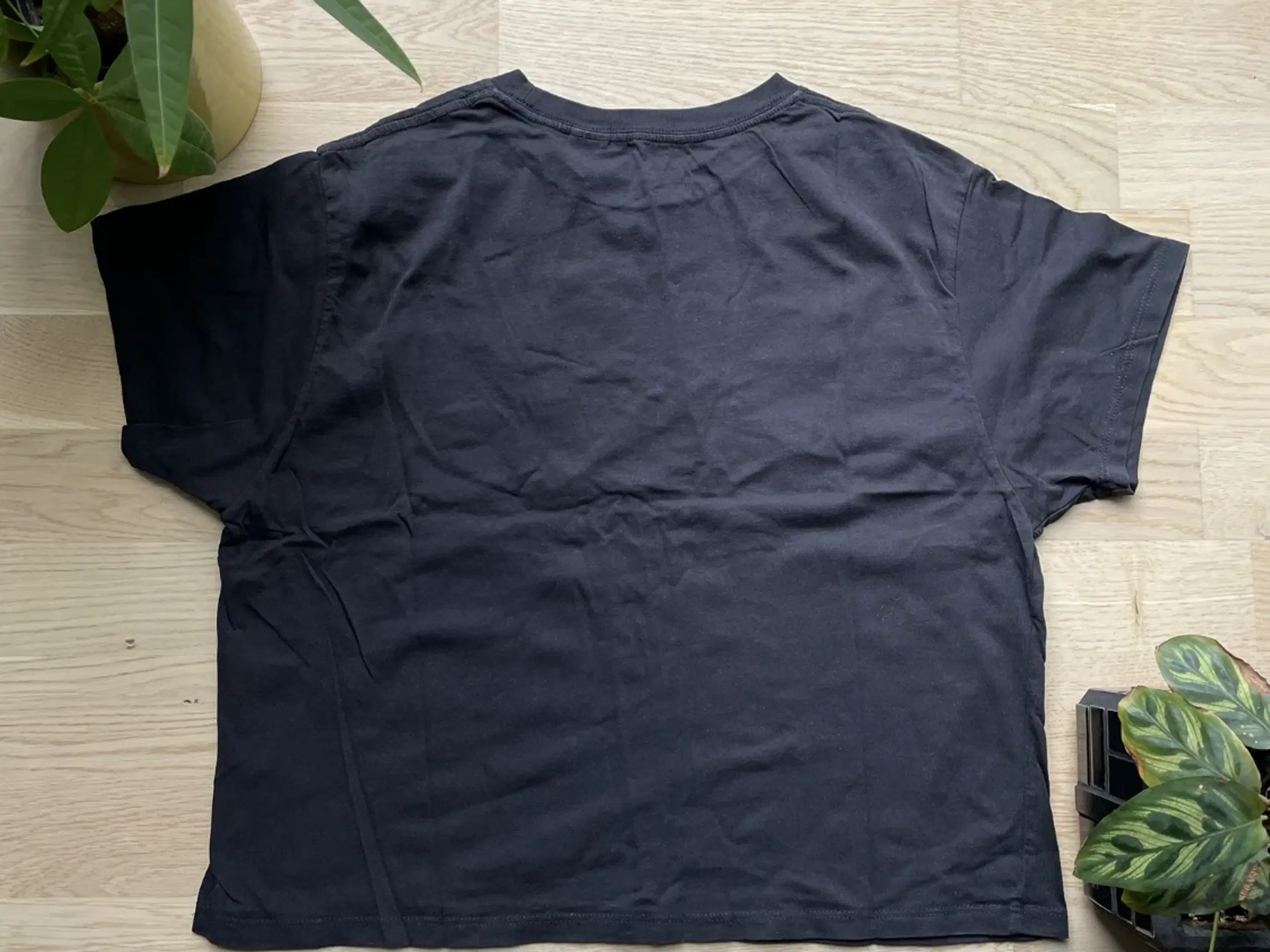 Levi’s tshirt sort med kobber logo