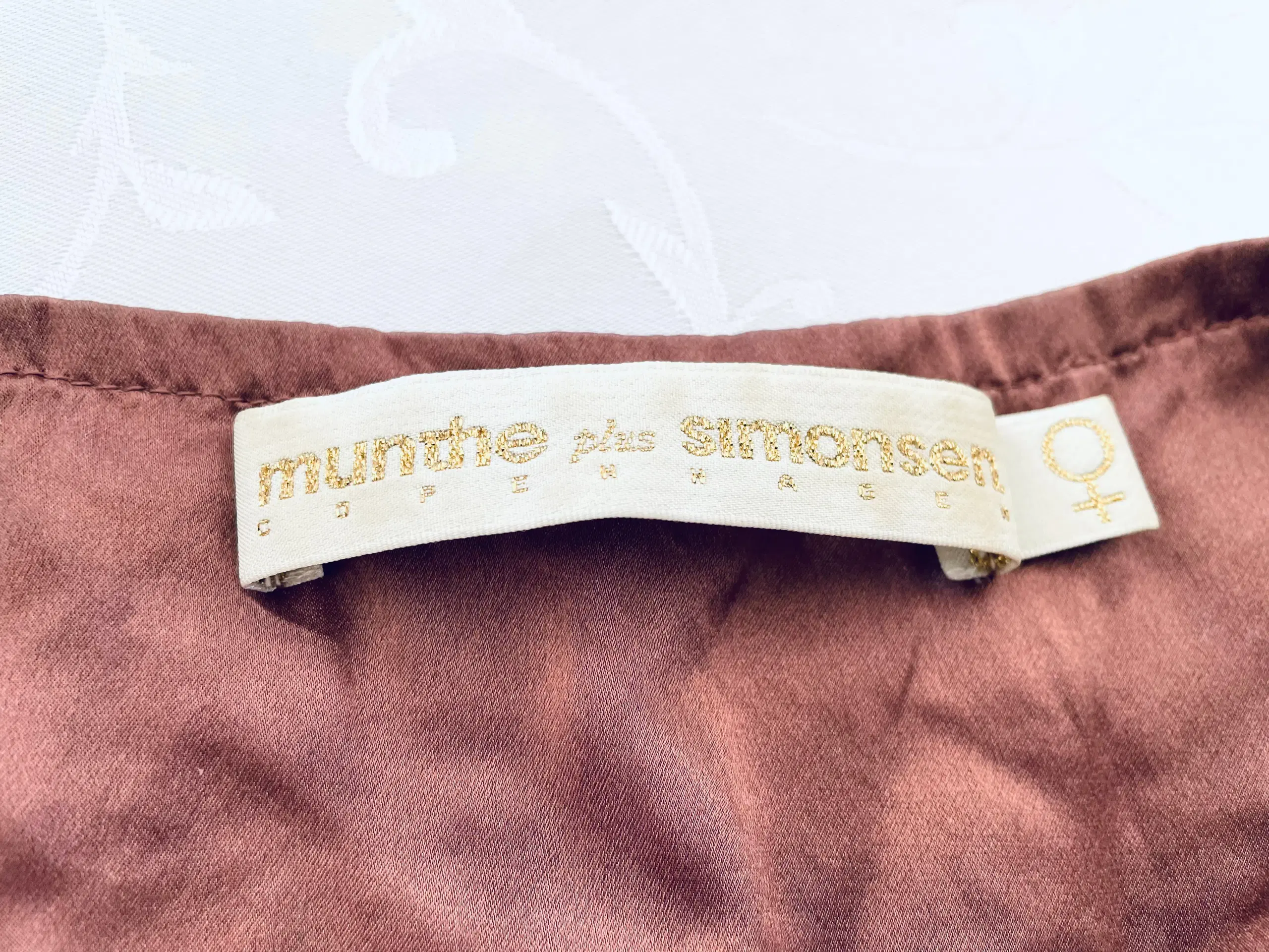 Munthe + Simonsen top