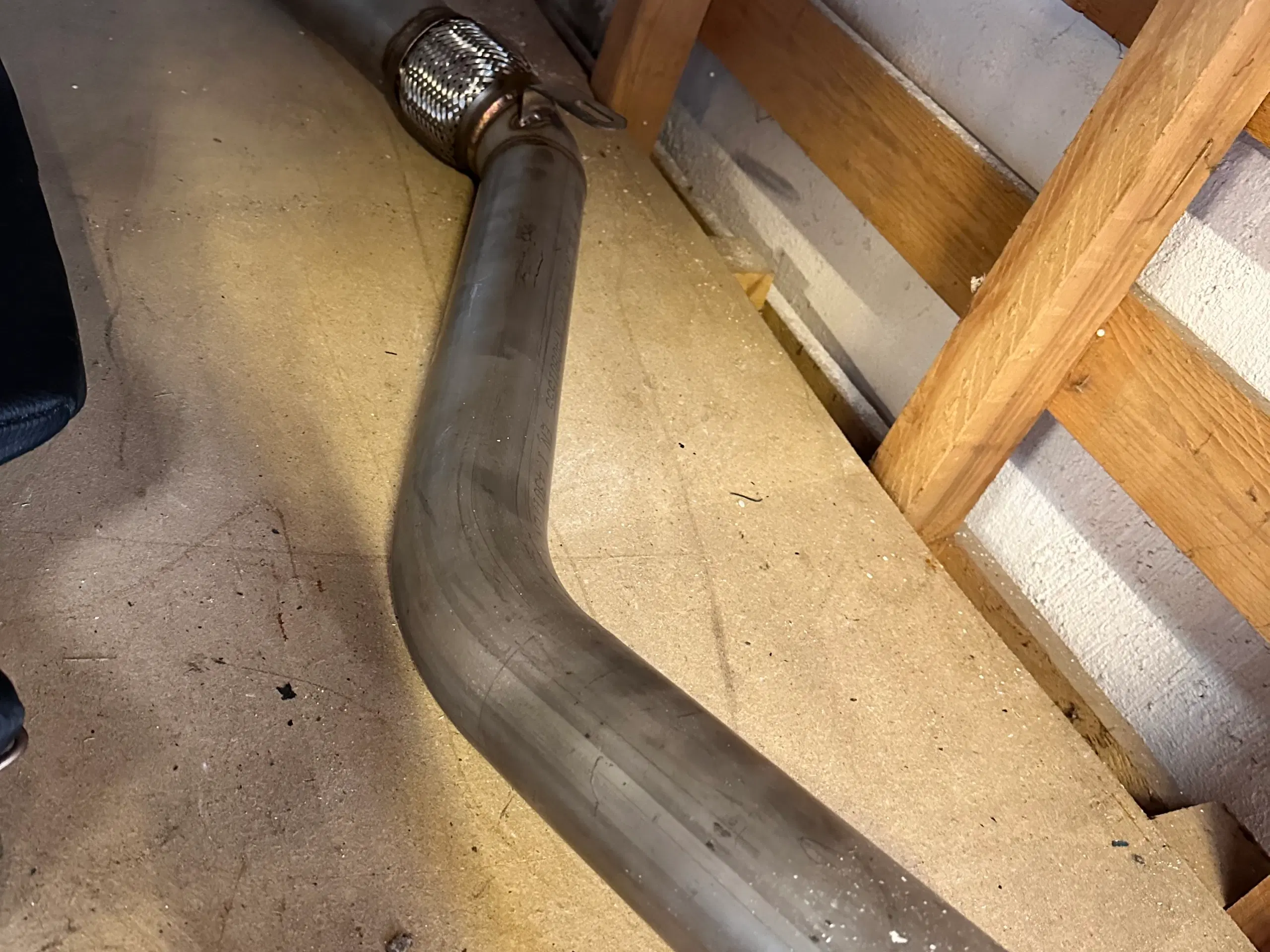 Downpipe 18T langsliggende