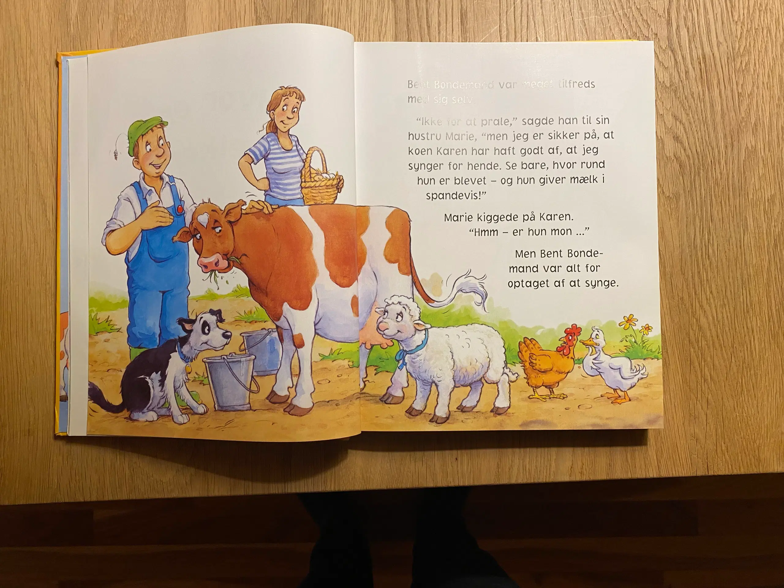 2 børnebøger Bent bondemand og Peter plys