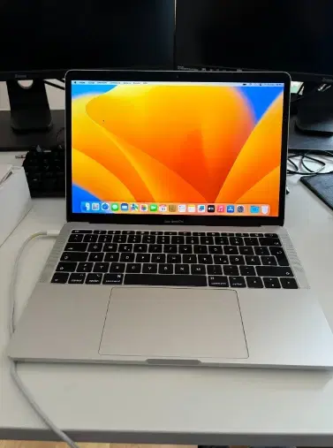 MacBook Pro 13 Retina (2017) - Core i7 25 GHz SSD