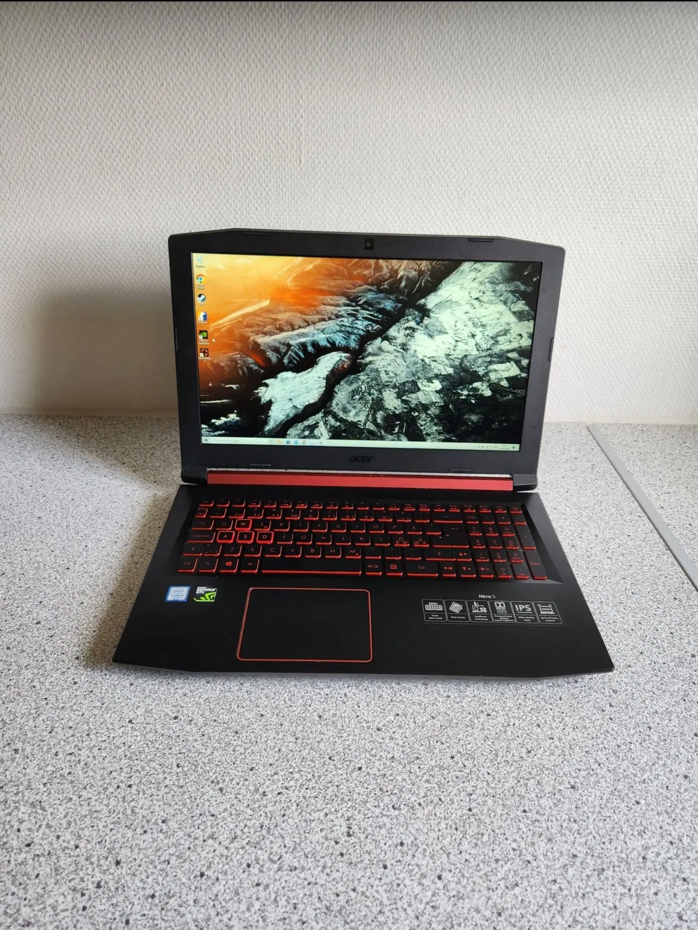 Acer Nitro 5 (AN515-51)