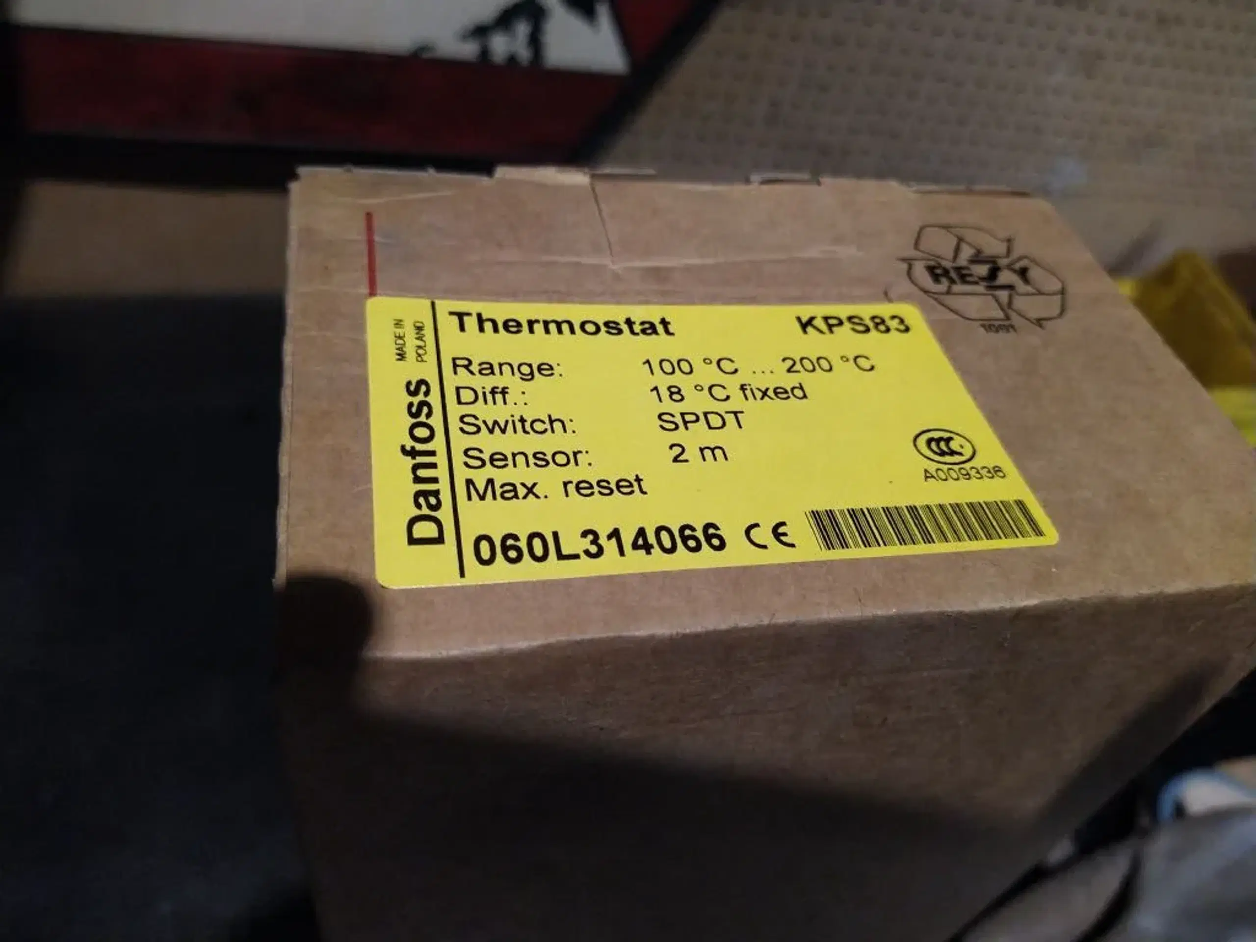 Termostat kps83