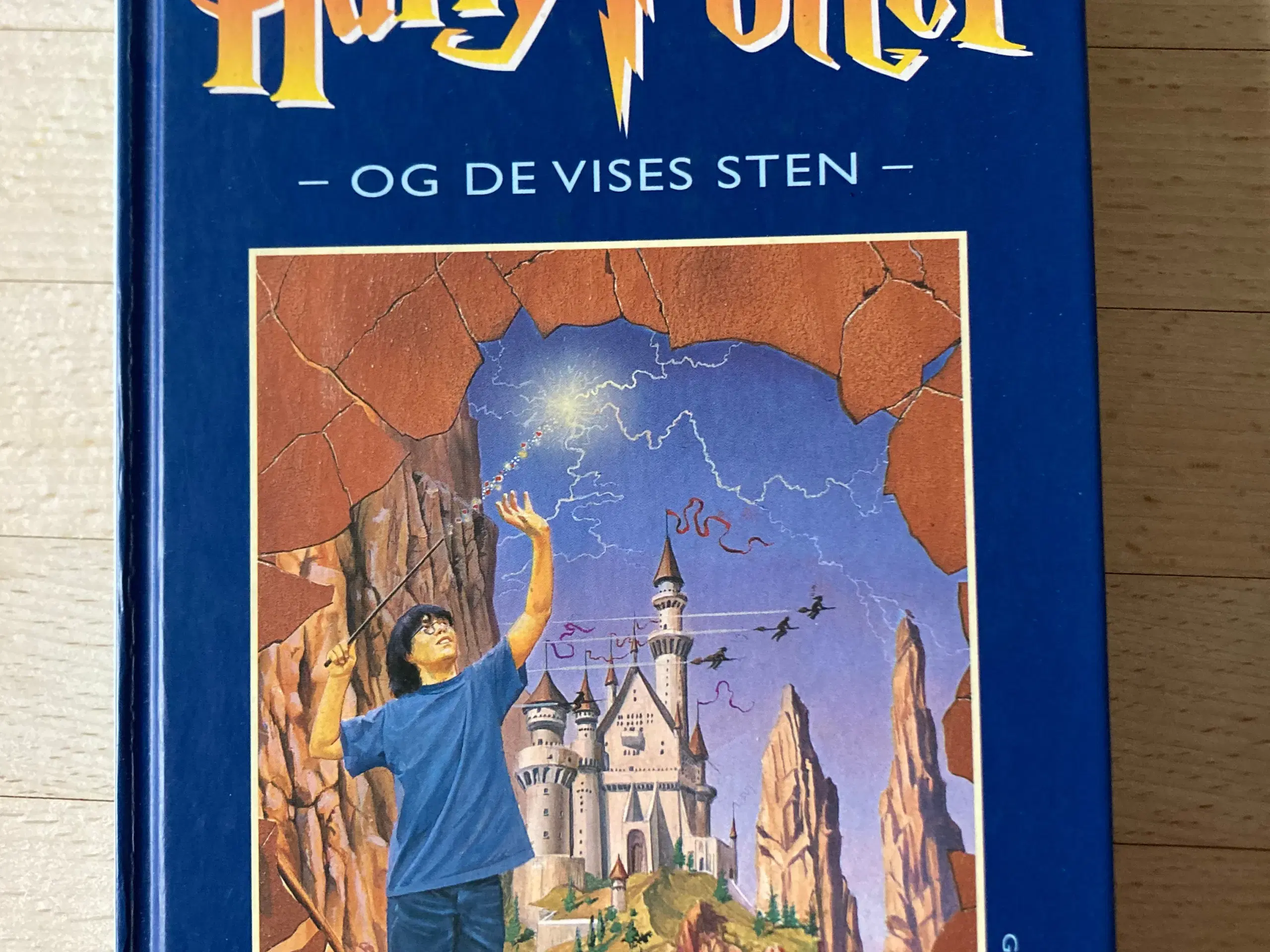 Harry Potter og De Vises Sten, J. K. Rowling