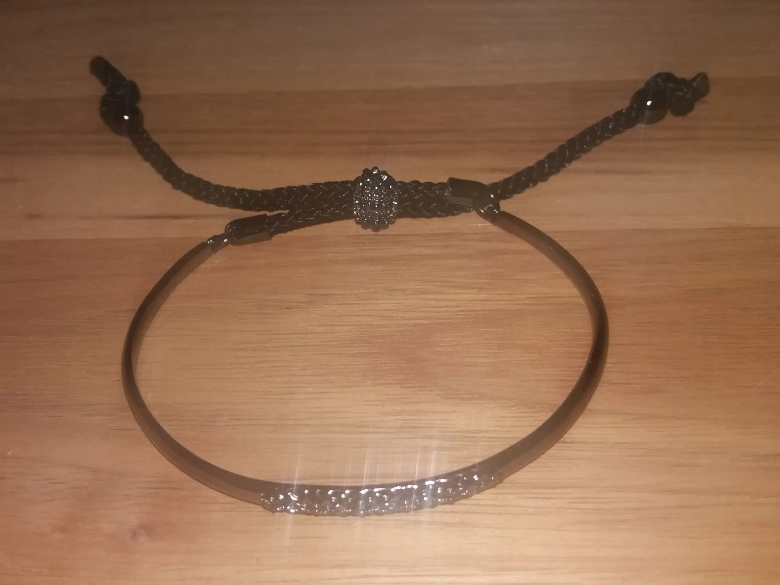 Pilgrim metalbøjle armbånd