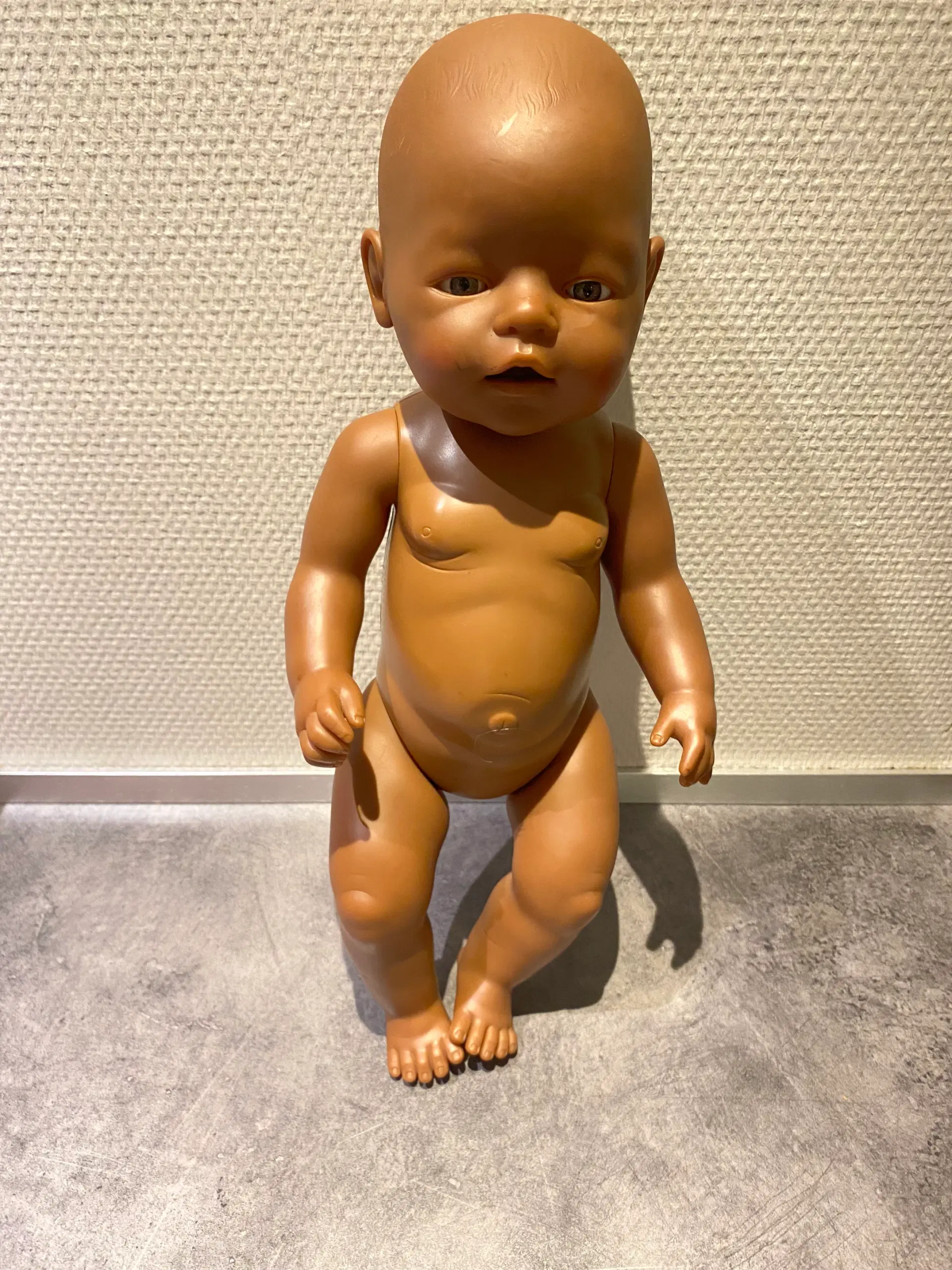 Baby born dukke mørk